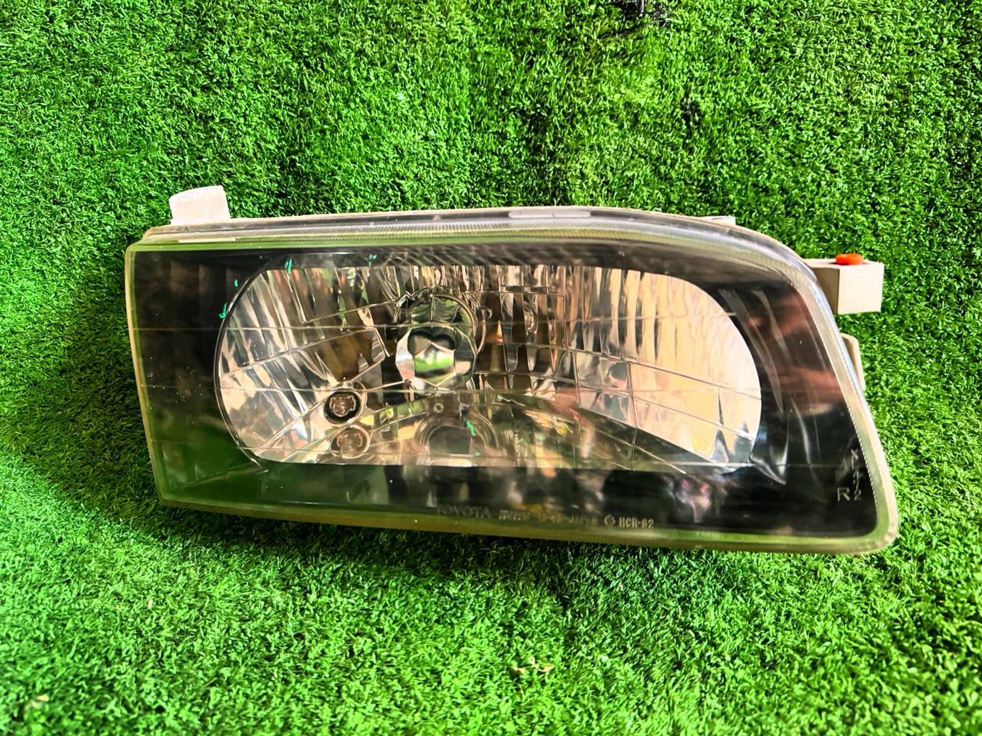 1019 фара на TOYOTA CARIB AE111, 8000 рублей, Невинномысск