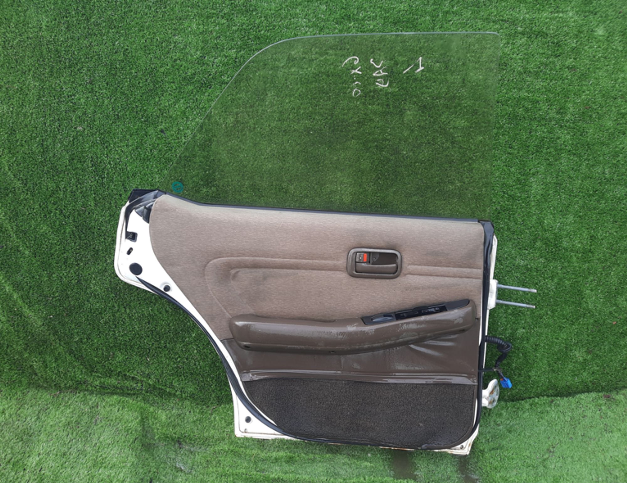 840 дверь на TOYOTA MARK II GX80, 6000 рублей, Невинномысск