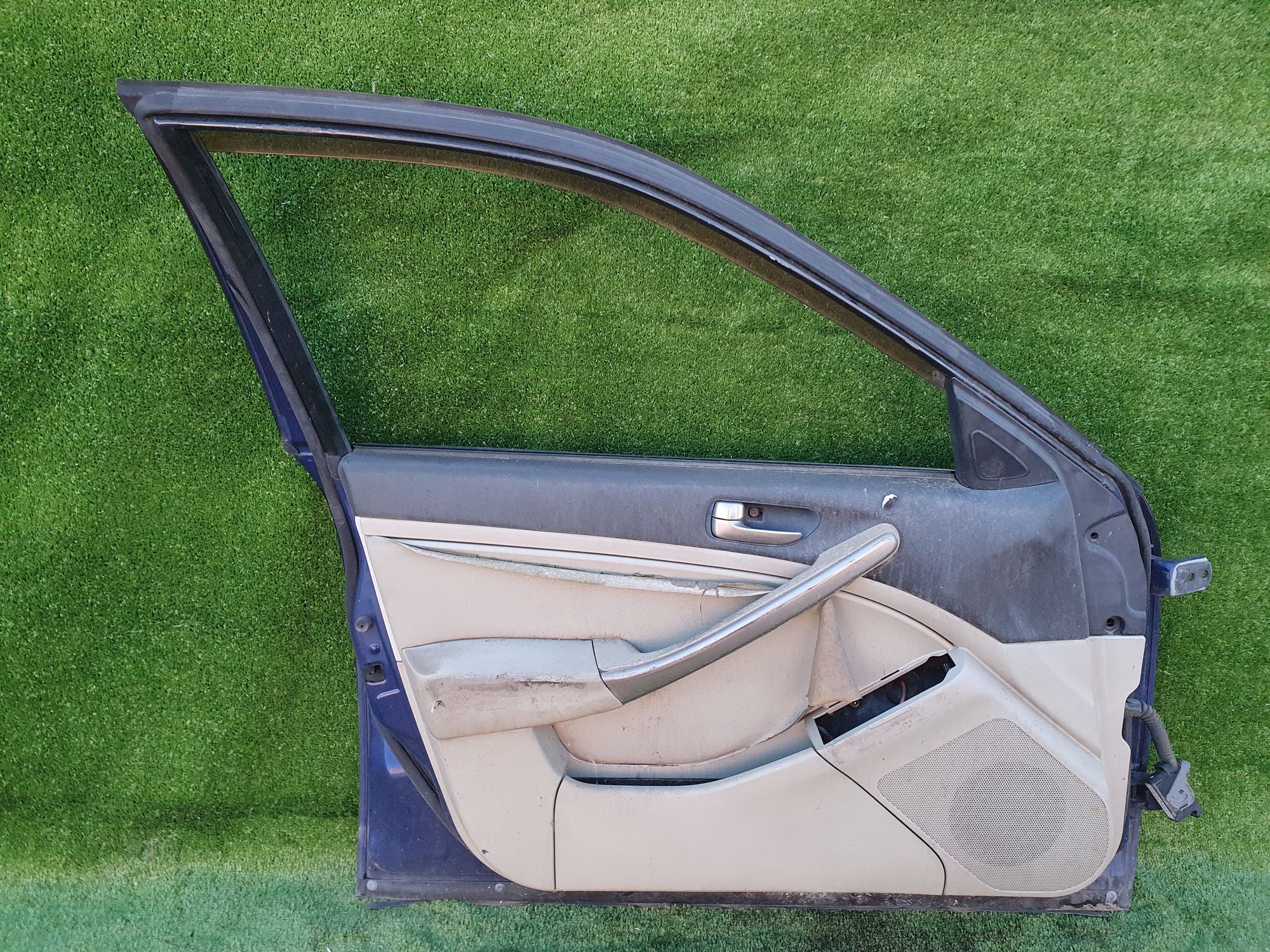 83 дверь на NISSAN SKYLINE V35, 19500 рублей, Невинномысск