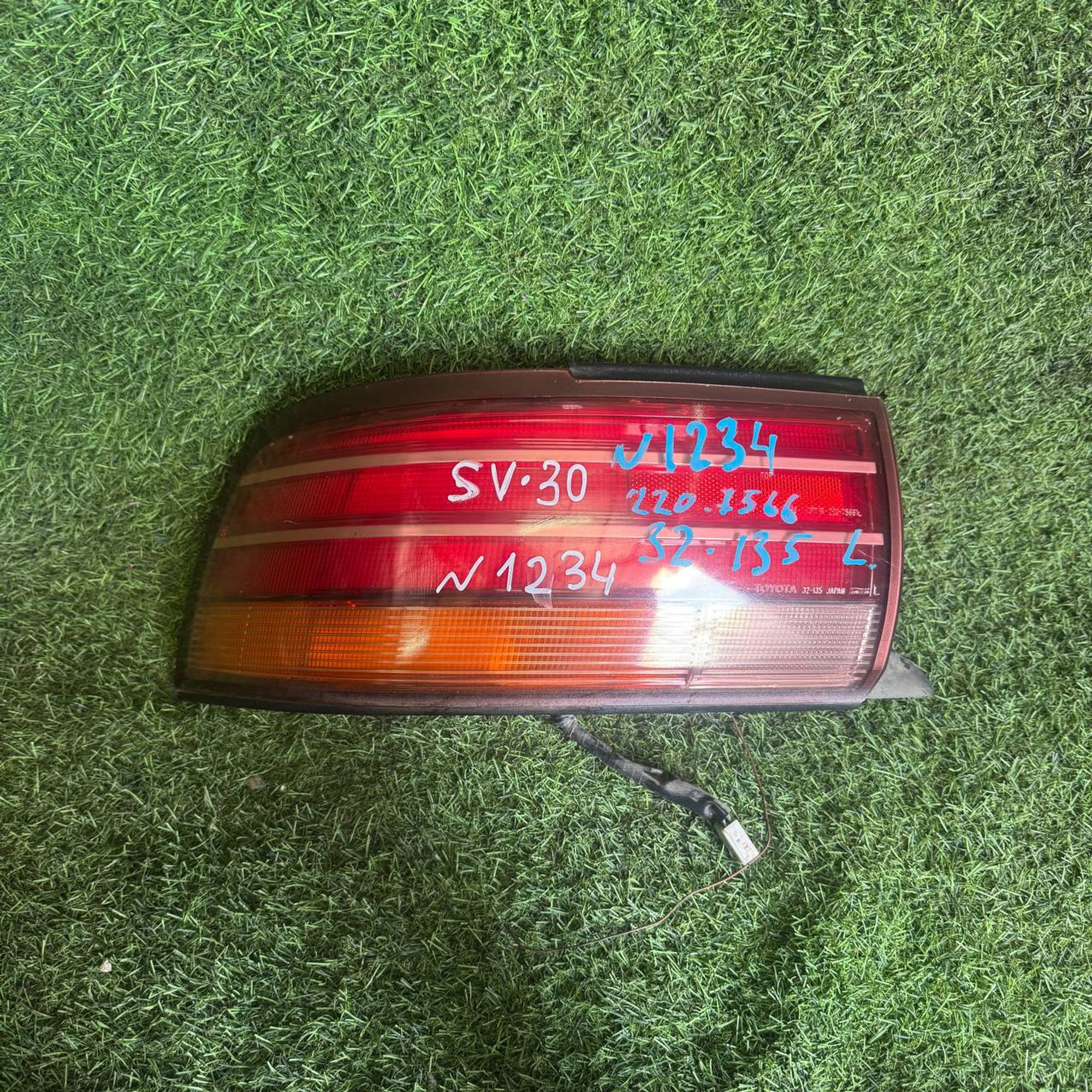 1234 Фонарь задний левый TOYOTA VISTA SV30, 5500 рублей, Невинномысск