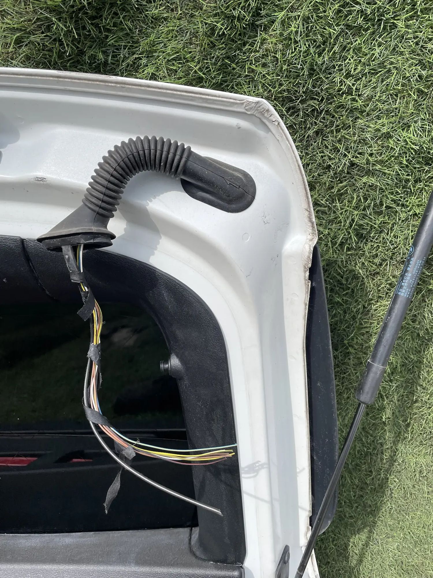 https://ycs.partsauto.market/partsauto-images/thmbs/userImages/772e461030aea93f4dbb6447c0f924d3/part/9278090a-0122-4b9c-a30e-d356a4a45f05_1778748303812.jpg