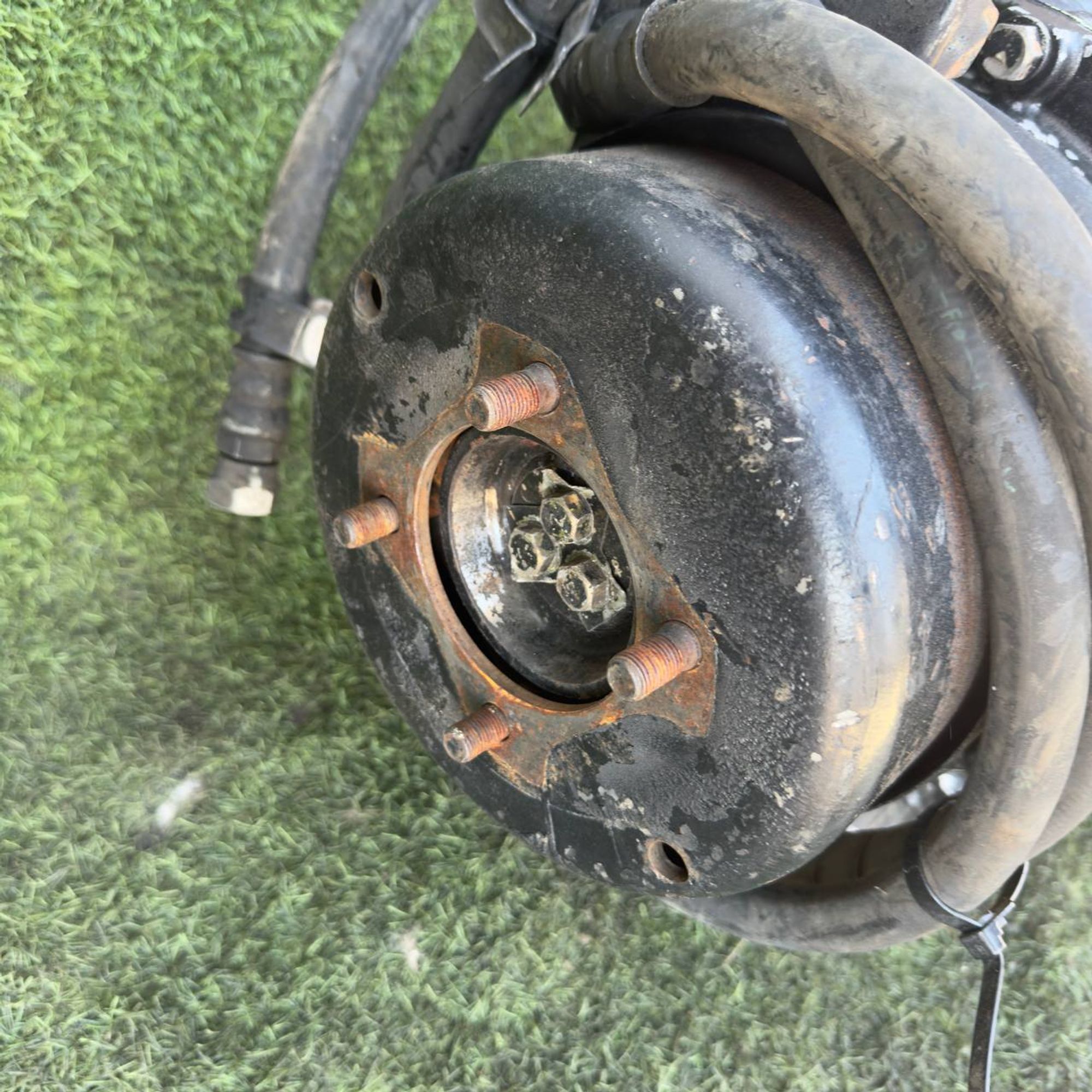 https://ycs.partsauto.market/partsauto-images/thmbs/userImages/772e461030aea93f4dbb6447c0f924d3/part/92785596-898b-4e34-b52e-fdbd54b0b526_1753452838638.jpg
