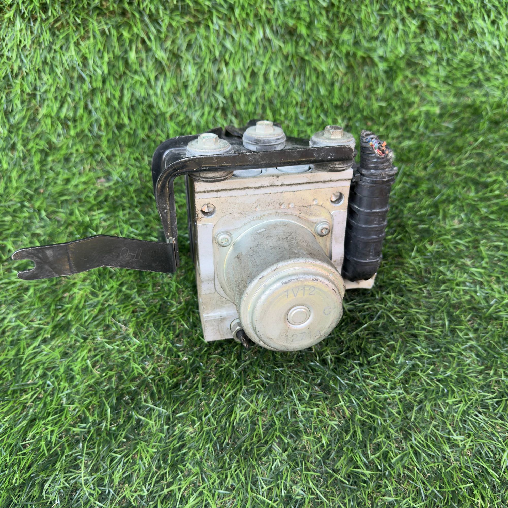 430 Блок ABS HONDA FIT GP2, 5000 рублей, Невинномысск