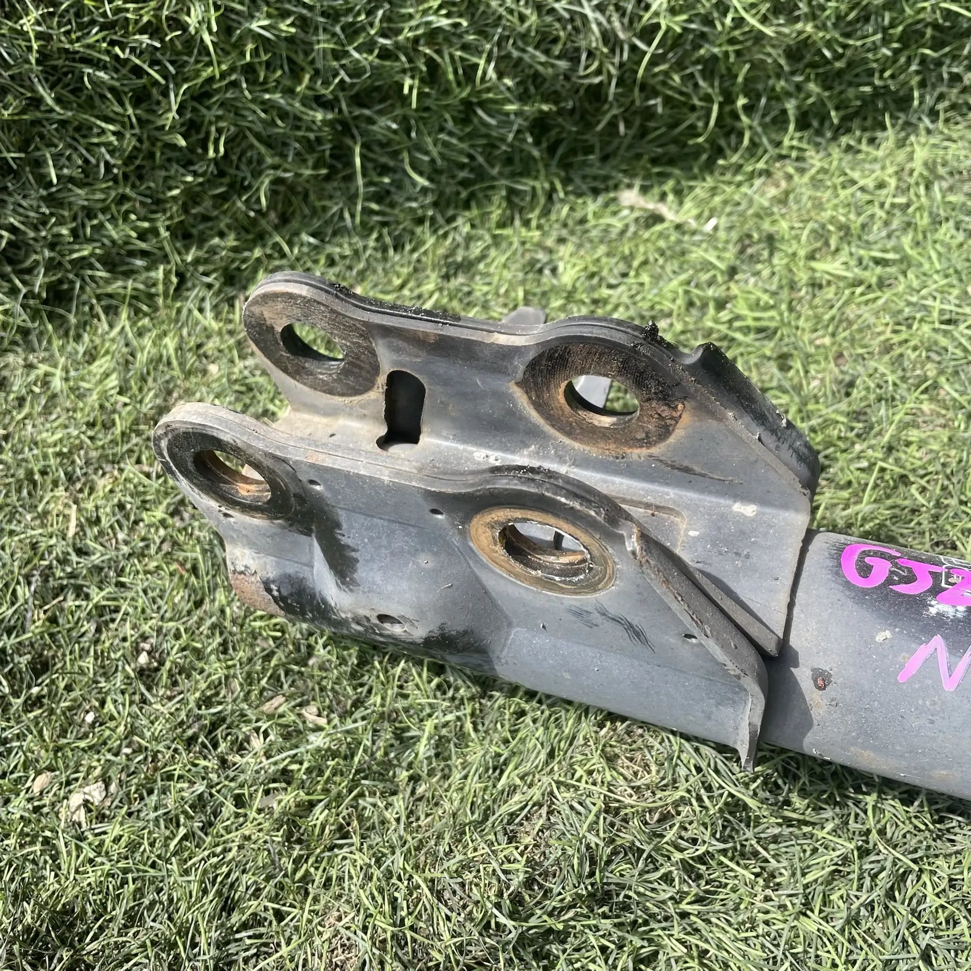 https://ycs.partsauto.market/partsauto-images/thmbs/userImages/772e461030aea93f4dbb6447c0f924d3/part/933d880a-cab2-4de8-aed2-85b787331a36_1779109573301.jpg