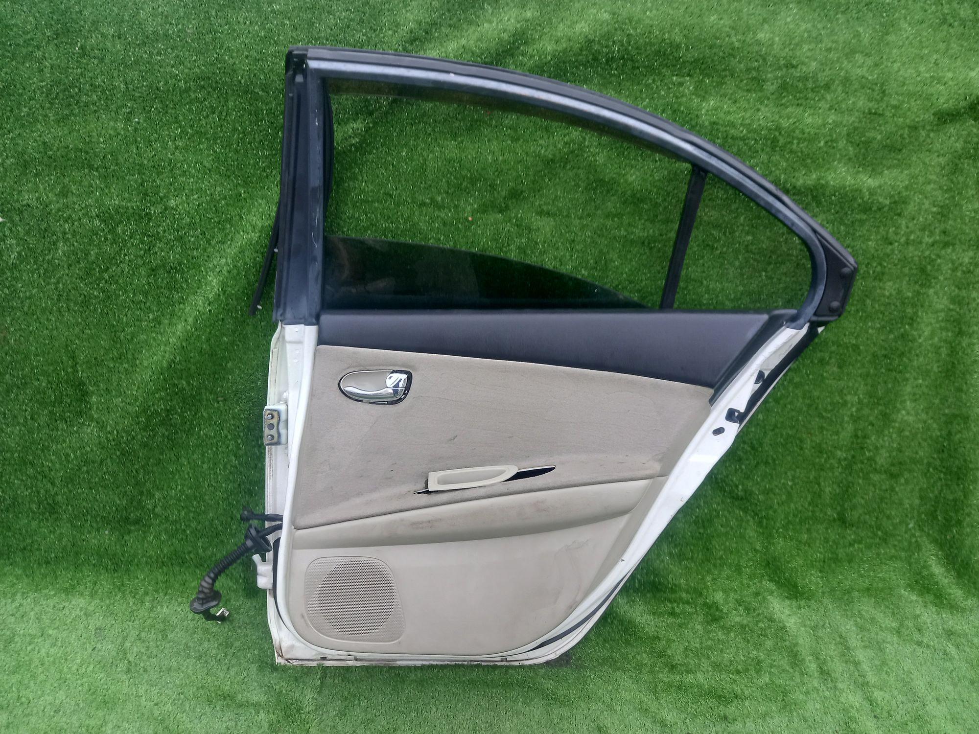 223 дверь на NISSAN PRIMERA P12, 12500 рублей, Невинномысск