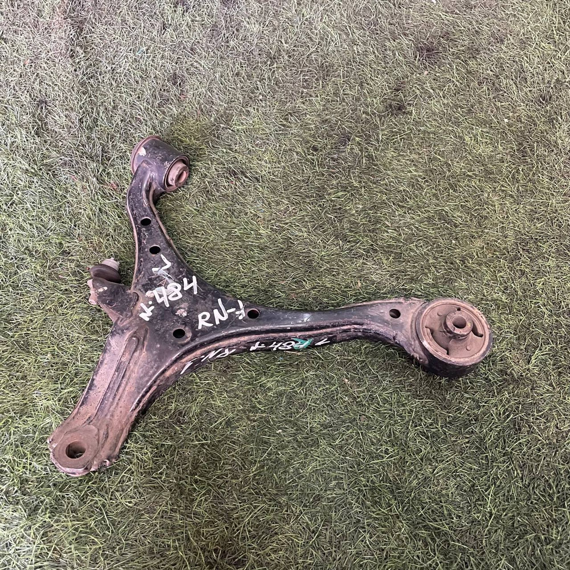 484 Рычаг передний правый нижний HONDA STREAM RN1, 1 рублей, Невинномысск