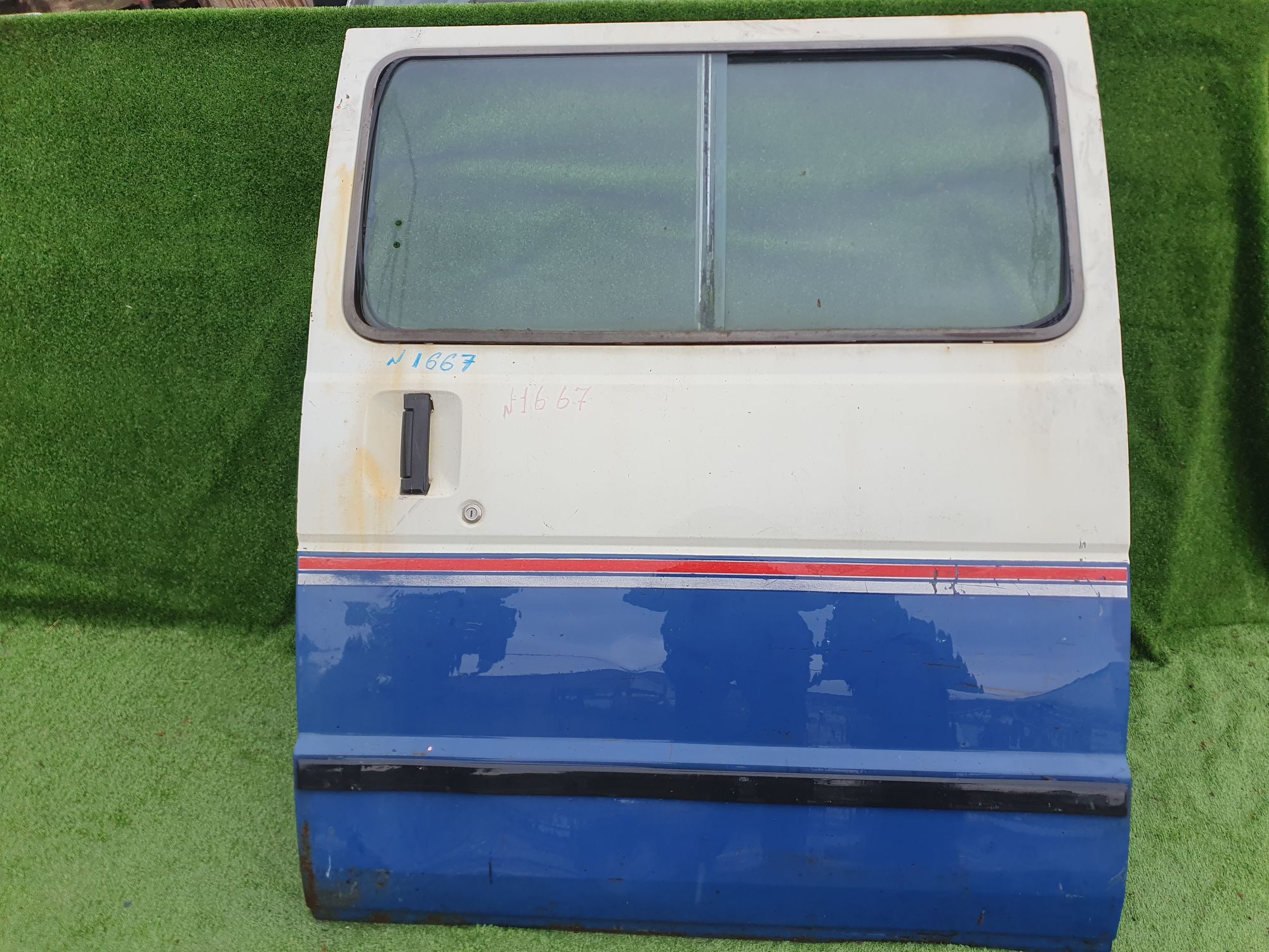 1667 Дверь багажника Toyota HiAce H100 1990, 9999 рублей, Невинномысск