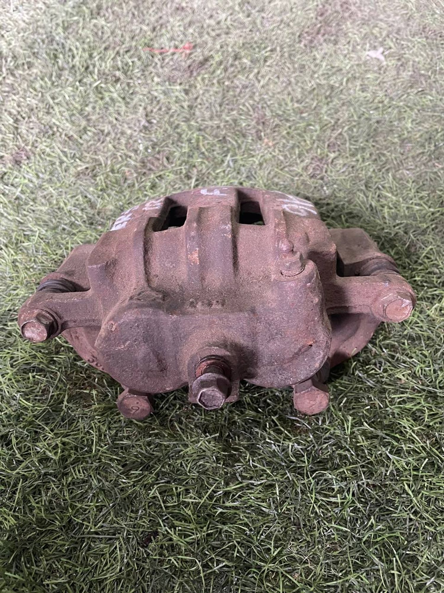 446 Суппорт тормозной передний правый NISSAN SKYLINE ER33, 3500 рублей, Невинномысск