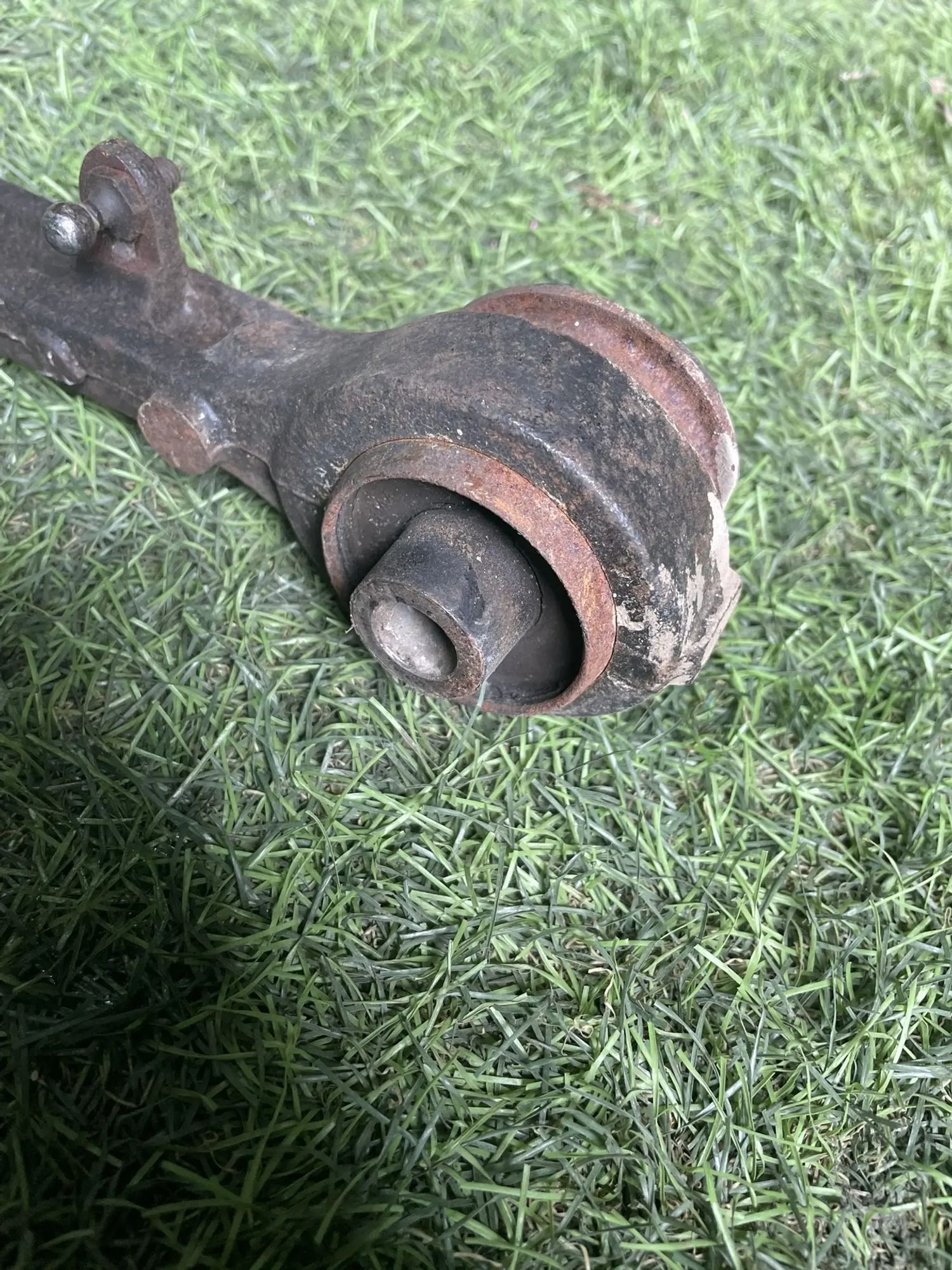 https://ycs.partsauto.market/partsauto-images/thmbs/userImages/772e461030aea93f4dbb6447c0f924d3/part/9475a236-edd3-4716-9f42-496d40dfe1a6_1775048642913.jpg