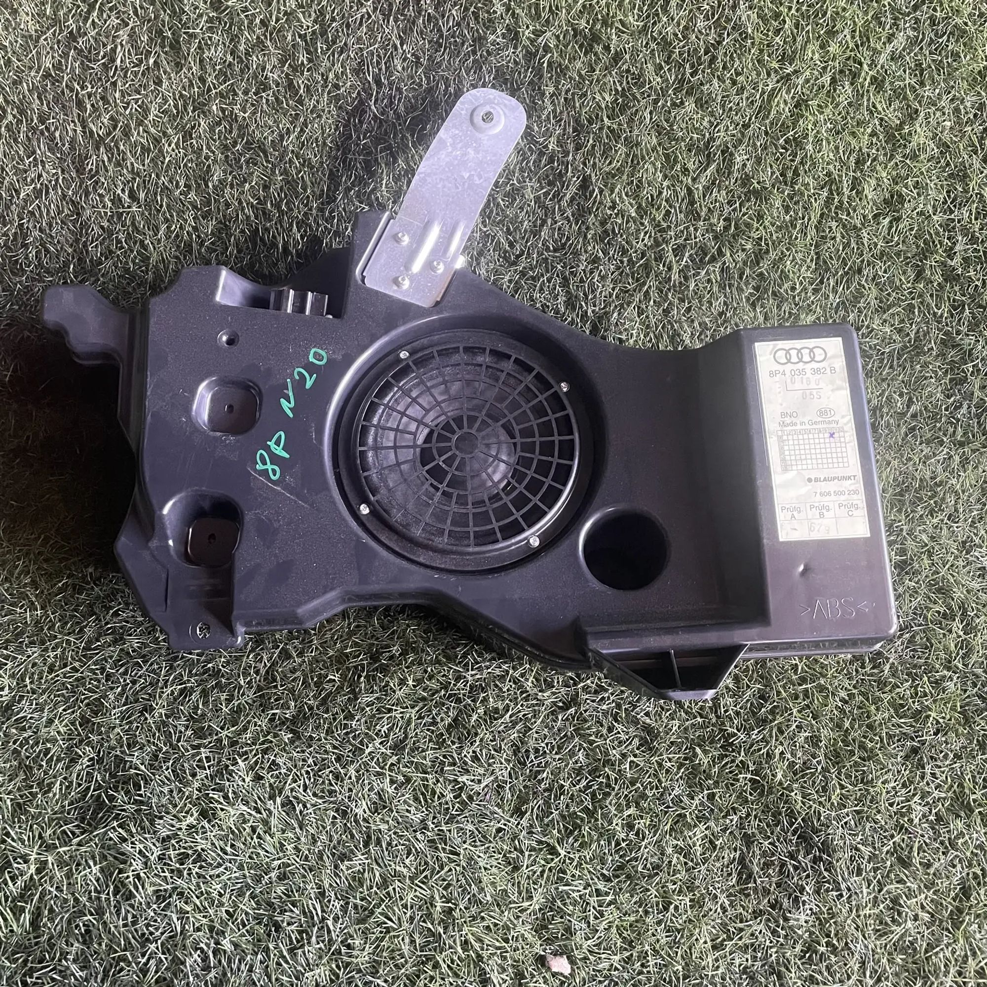 https://ycs.partsauto.market/partsauto-images/thmbs/userImages/772e461030aea93f4dbb6447c0f924d3/part/94984493-5767-41fc-8275-b2a31729451d_1776775025743.jpg