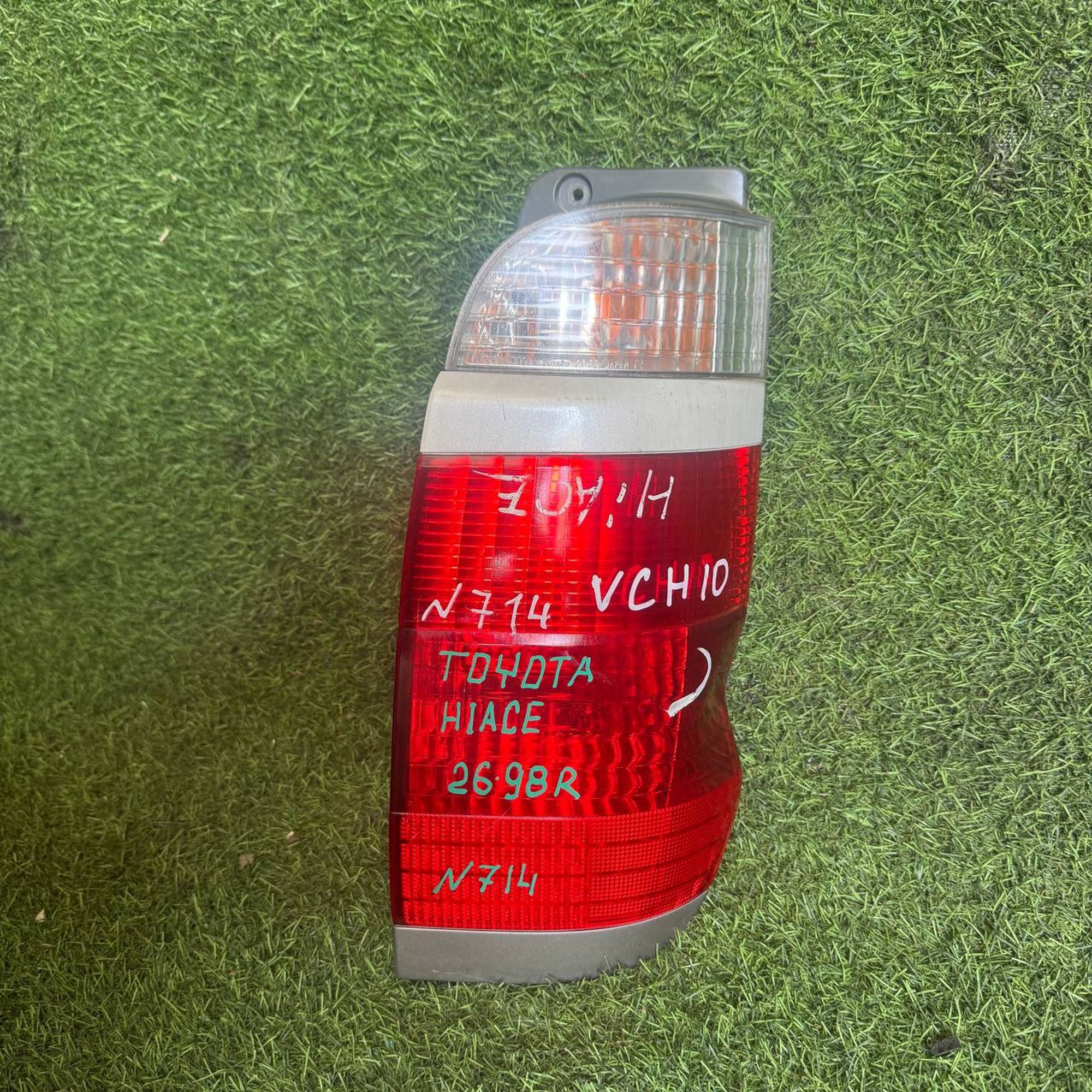 714 Фонарь задний правый TOYOTA GRAND HIACE VCH10, 5500 рублей, Невинномысск