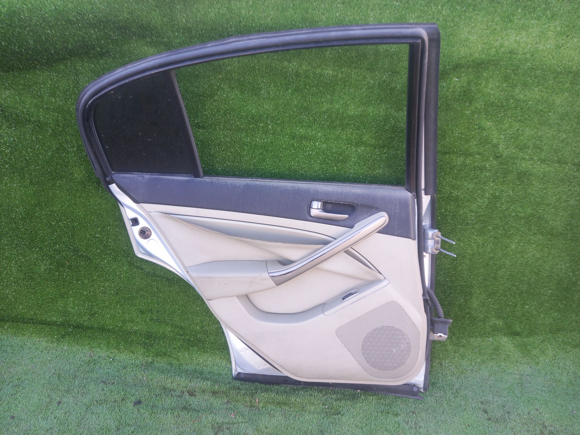 228 дверь на NISSAN SKYLINE V35, 14500 рублей, Невинномысск