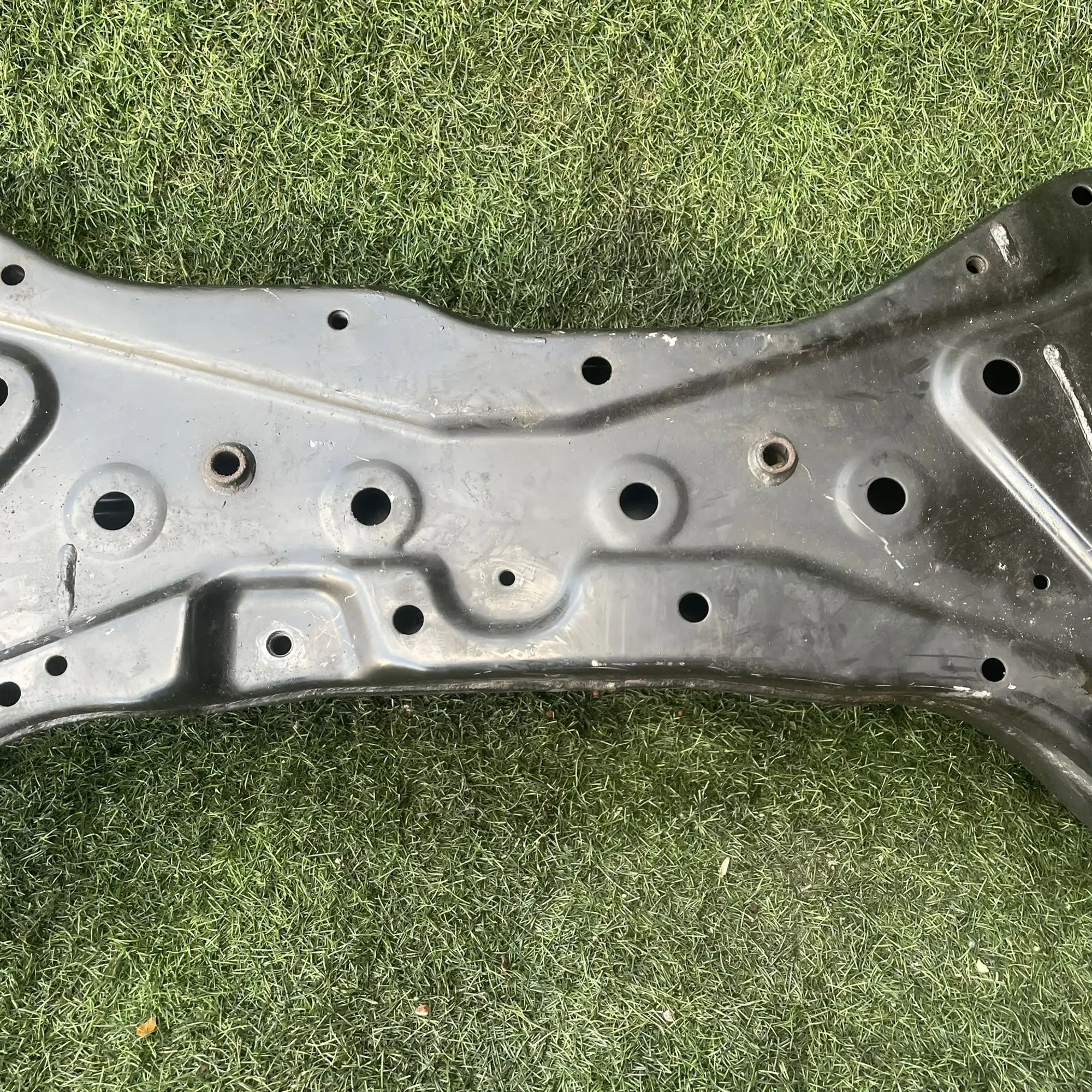https://ycs.partsauto.market/partsauto-images/thmbs/userImages/772e461030aea93f4dbb6447c0f924d3/part/955736ea-f279-41e9-9c39-674ef1cf9ea5_1776854973161.jpg