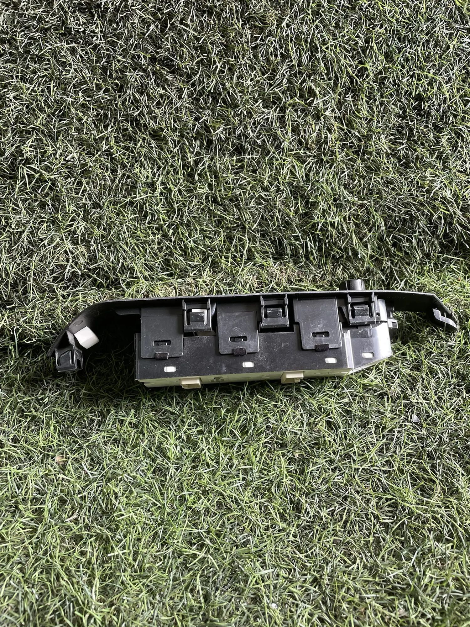 https://ycs.partsauto.market/partsauto-images/thmbs/userImages/772e461030aea93f4dbb6447c0f924d3/part/957c4e1e-bded-48c3-b141-5df8df4332f3_1778673808125.jpg