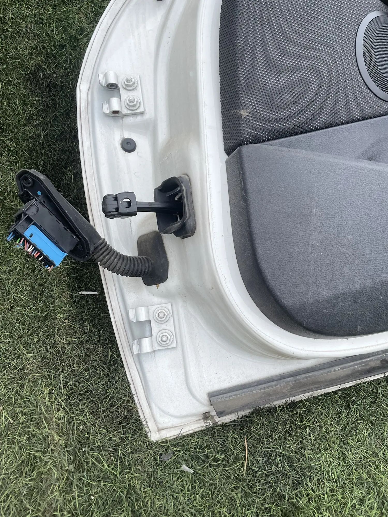 4212 Дверь передняя правая BMW X1 E84 N20B20A 2WD 2012, 16500 рублей, Невинномысск