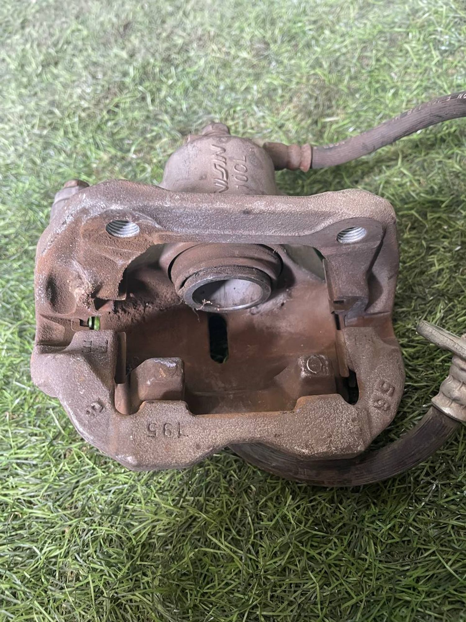 1121 Суппорт тормозной задний левый HONDA ELYSION RR1 K24A, 3000 рублей, Невинномысск