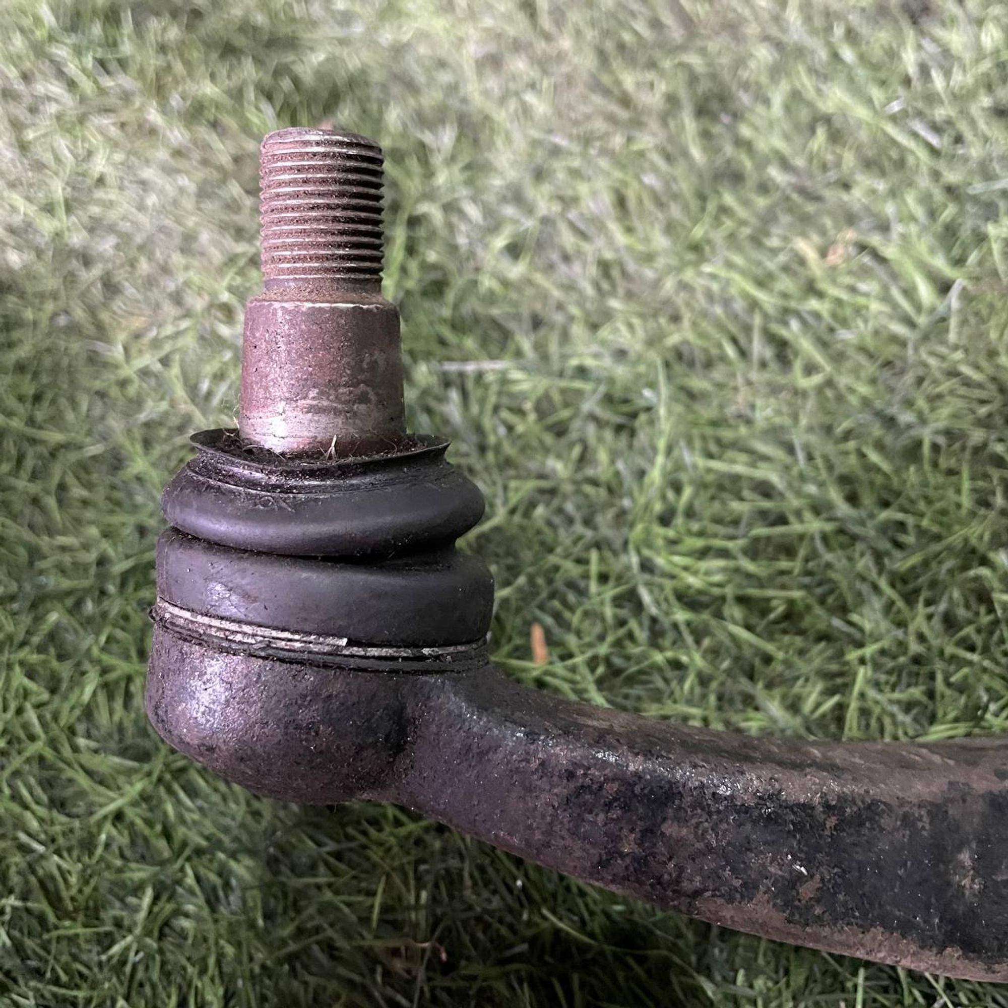 28 Рычаг передний правый нижний Mazda Atenza GG, 2500 рублей, Невинномысск