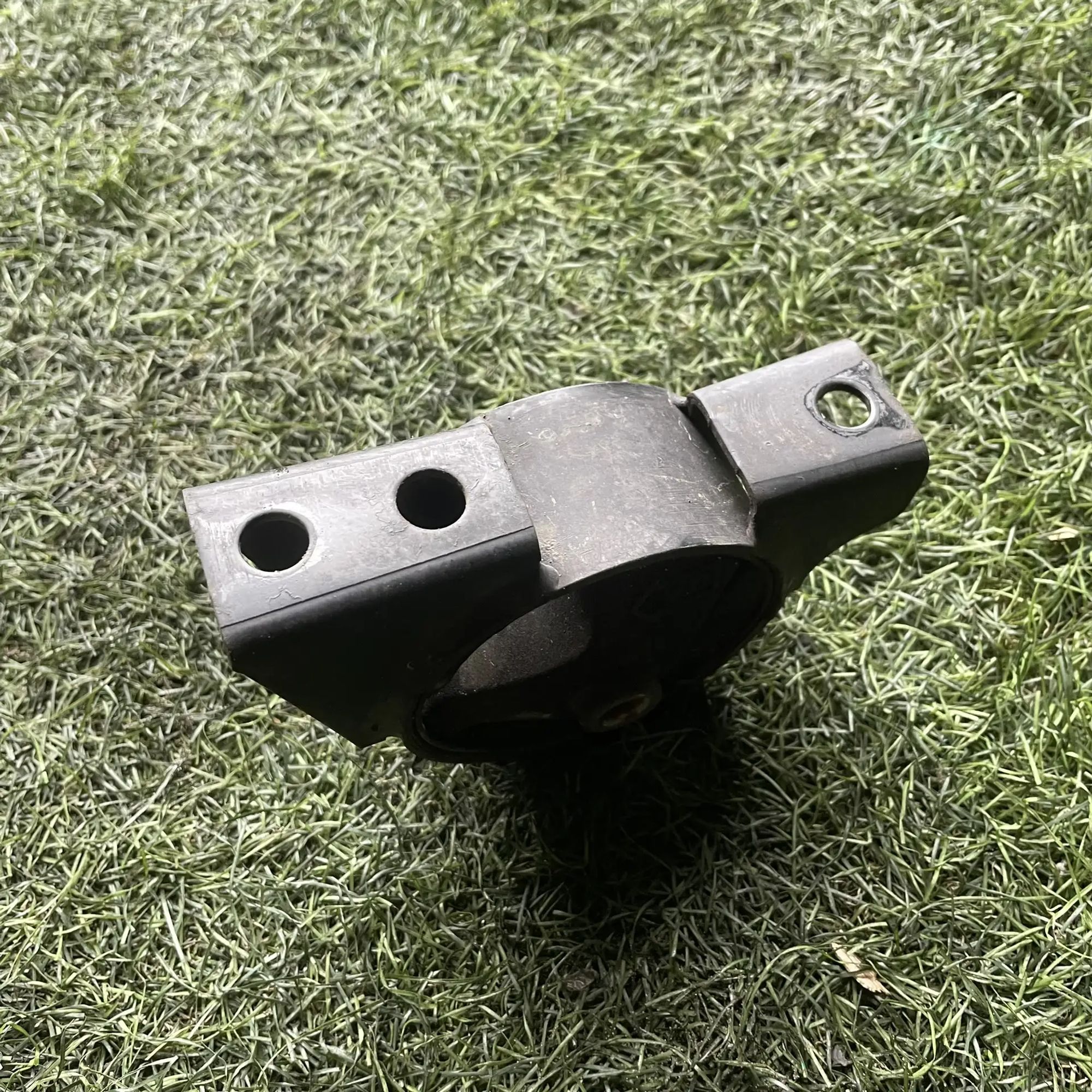 https://ycs.partsauto.market/partsauto-images/thmbs/userImages/772e461030aea93f4dbb6447c0f924d3/part/96383717-0201-4d91-8475-40c8b3637b7d_1776938987118.jpg