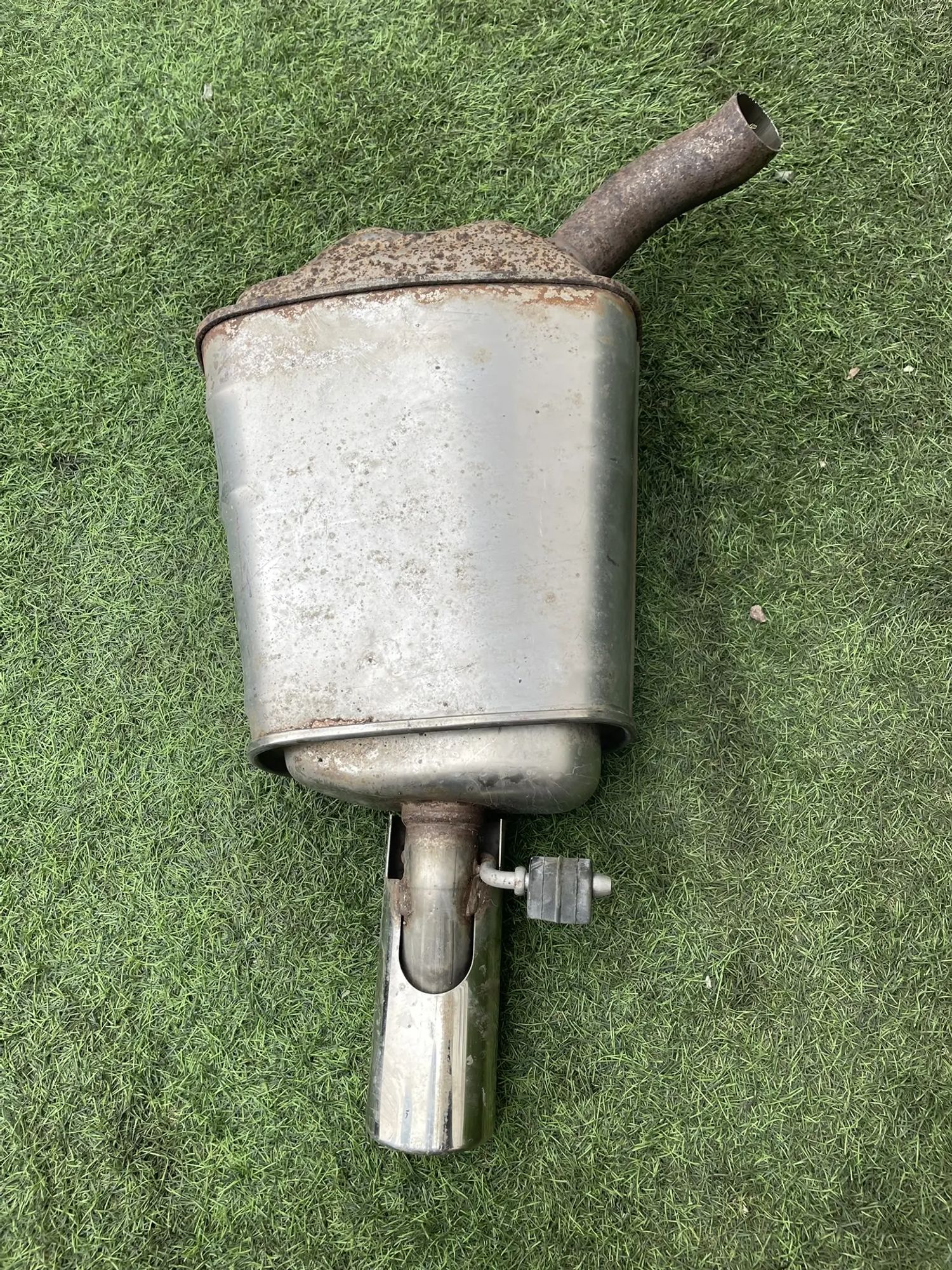 https://ycs.partsauto.market/partsauto-images/thmbs/userImages/772e461030aea93f4dbb6447c0f924d3/part/967c21b7-81b3-4b8b-9f6b-48a631abb558_1775464737449.jpg