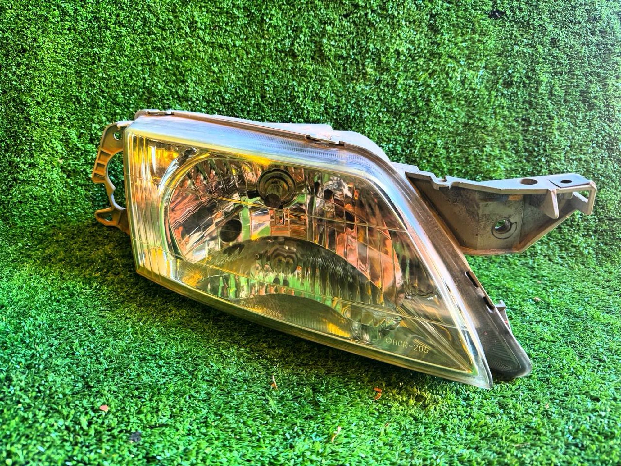 883 фара правая MAZDA PREMACY CP8W, 5000 рублей, Невинномысск