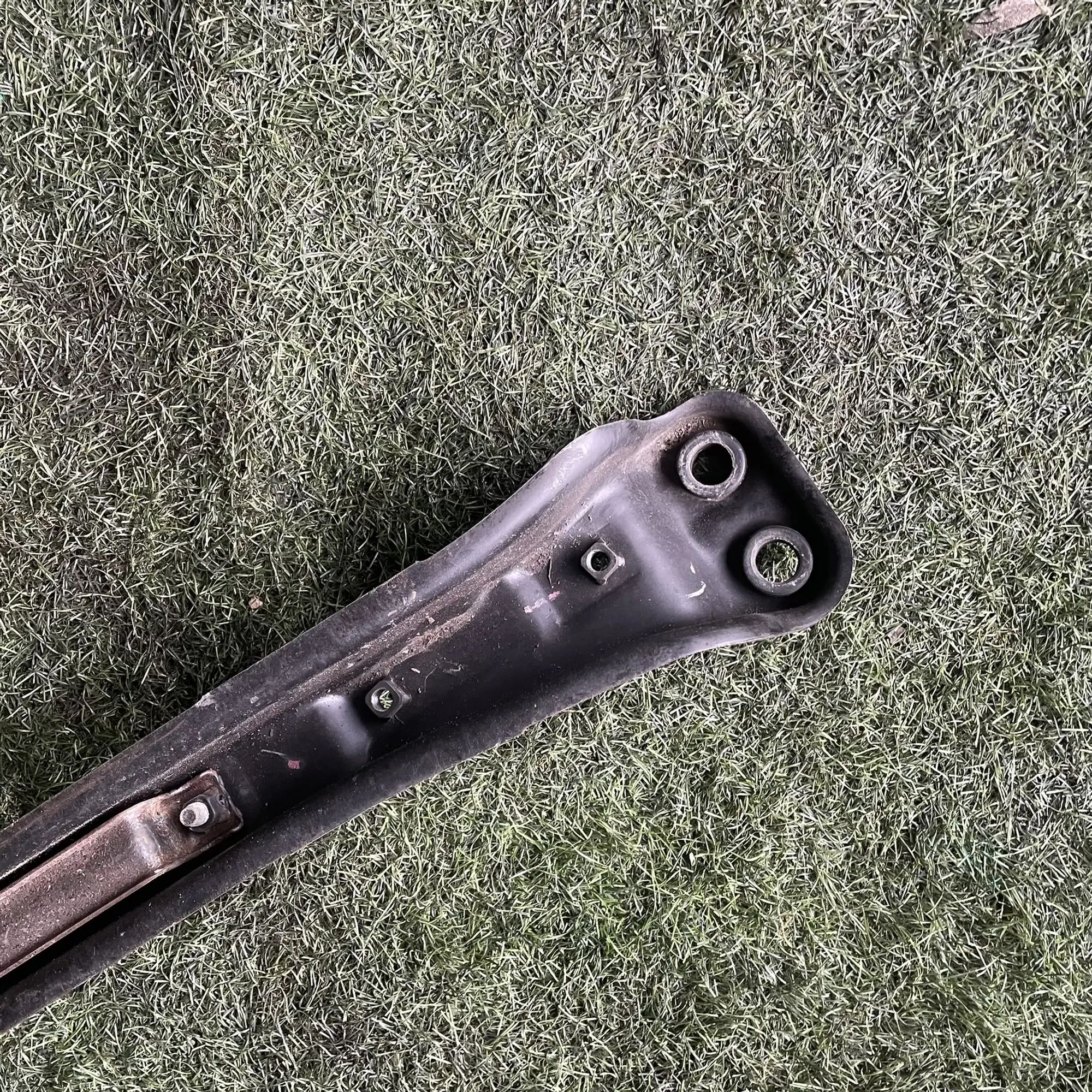 https://ycs.partsauto.market/partsauto-images/thmbs/userImages/772e461030aea93f4dbb6447c0f924d3/part/9796444e-1fb4-4184-b495-d96065d875bb_1776936826126.jpg