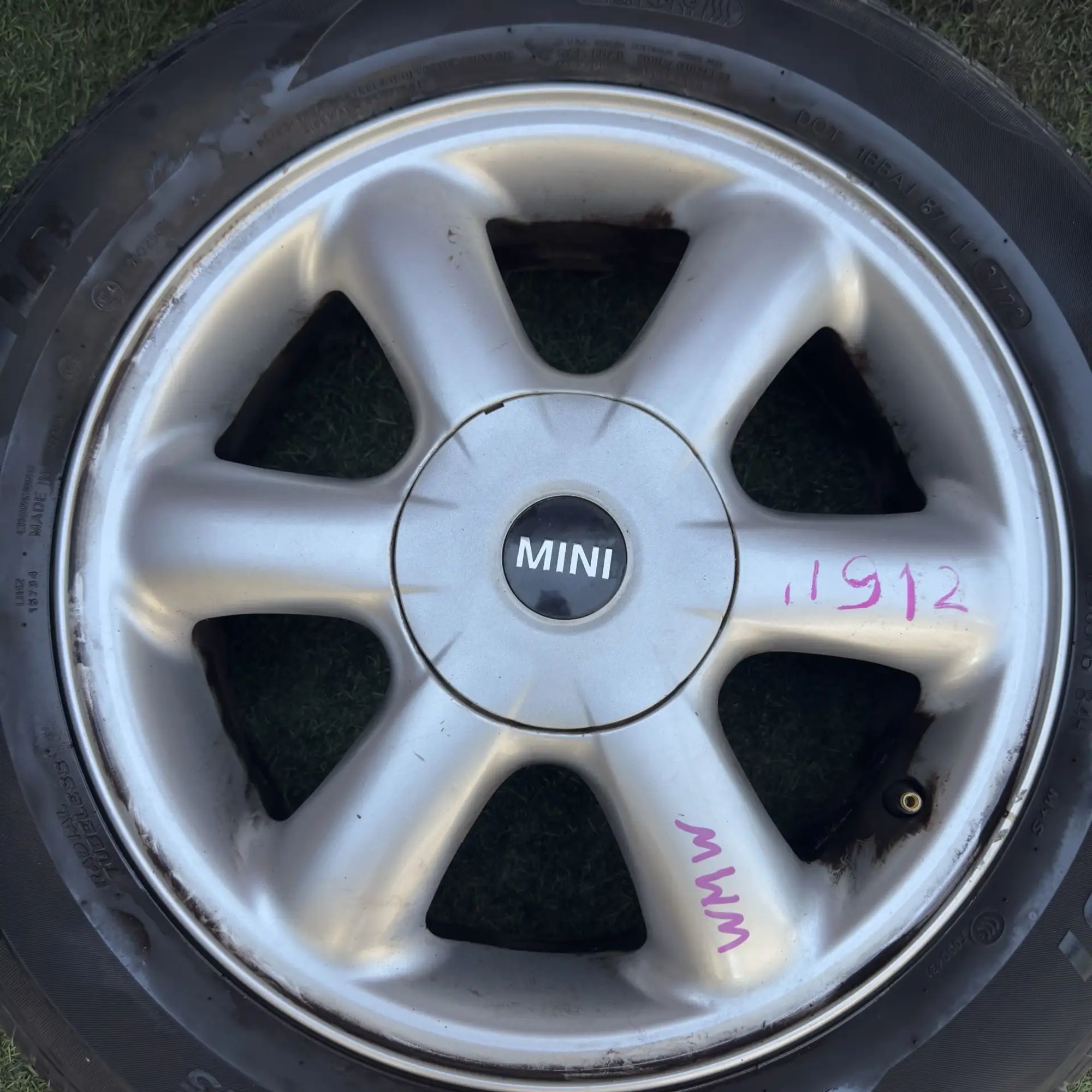 https://ycs.partsauto.market/partsauto-images/thmbs/userImages/772e461030aea93f4dbb6447c0f924d3/part/97acb574-a345-4290-86d6-1ee598f4f29f_1778245201298.jpg