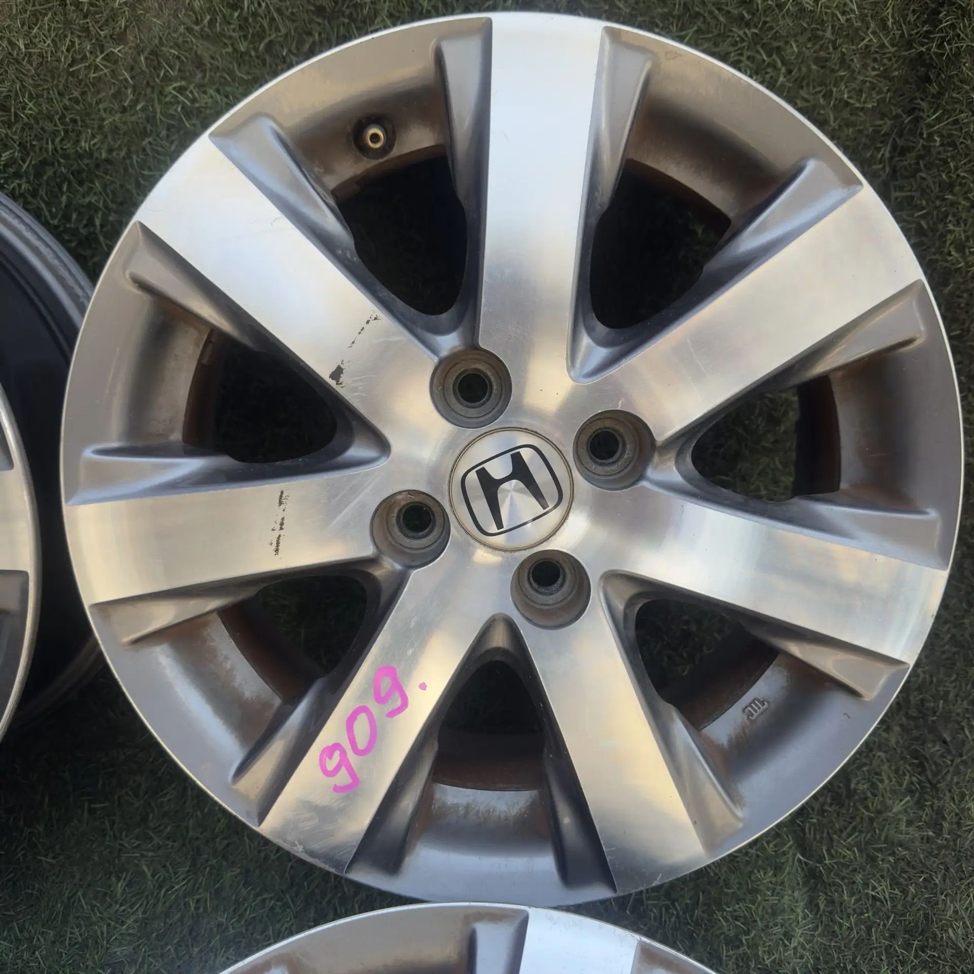https://ycs.partsauto.market/partsauto-images/thmbs/userImages/772e461030aea93f4dbb6447c0f924d3/part/98061fc7-d3b8-41da-a21a-26d2cbeed9e1_1778244161600.jpg