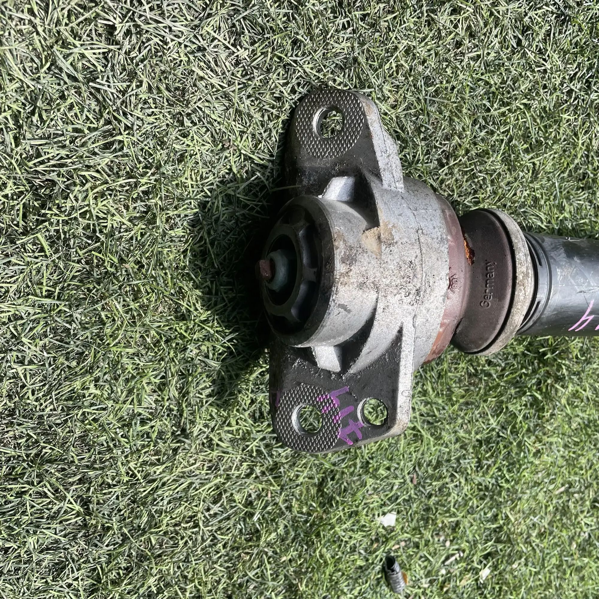 https://ycs.partsauto.market/partsauto-images/thmbs/userImages/772e461030aea93f4dbb6447c0f924d3/part/981eabec-cf73-45b5-be94-9cd18bb22d69_1779109387875.jpg