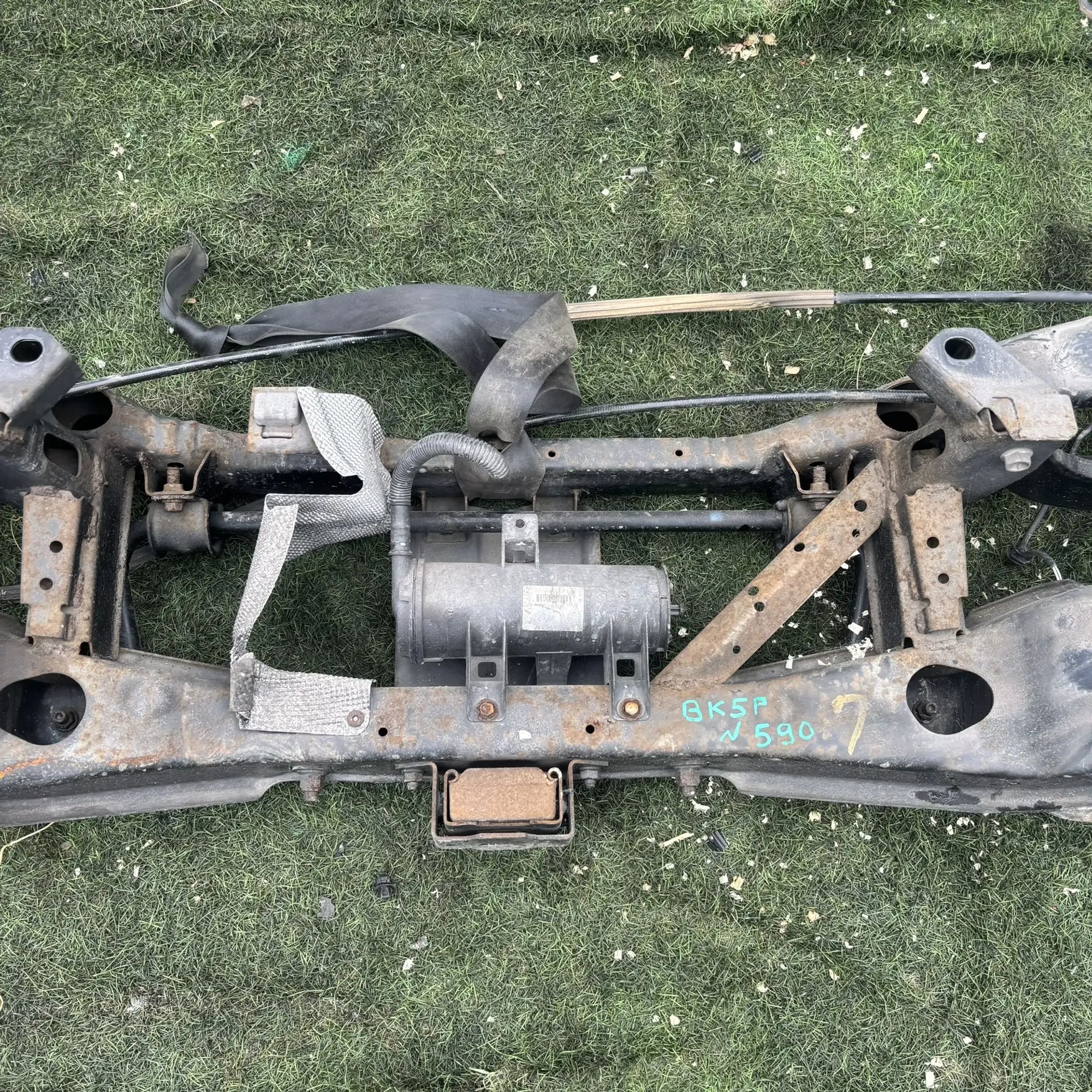 https://ycs.partsauto.market/partsauto-images/thmbs/userImages/772e461030aea93f4dbb6447c0f924d3/part/985a69b1-b71e-482d-8826-f62d7c08d247_1777028081315.jpg