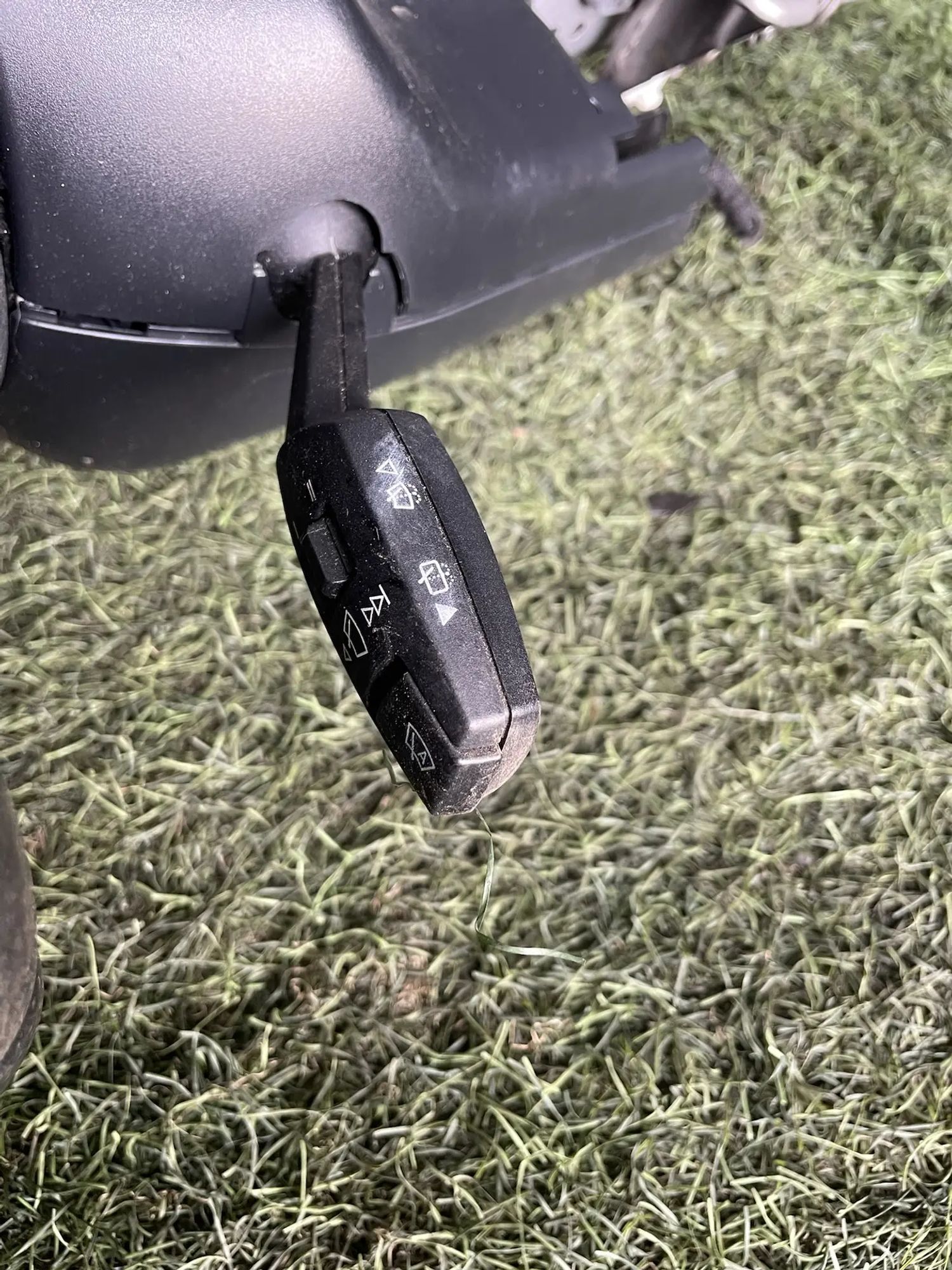 https://ycs.partsauto.market/partsauto-images/thmbs/userImages/772e461030aea93f4dbb6447c0f924d3/part/9870714f-f599-479c-8a12-287ce3b0be77_1778680883838.jpg