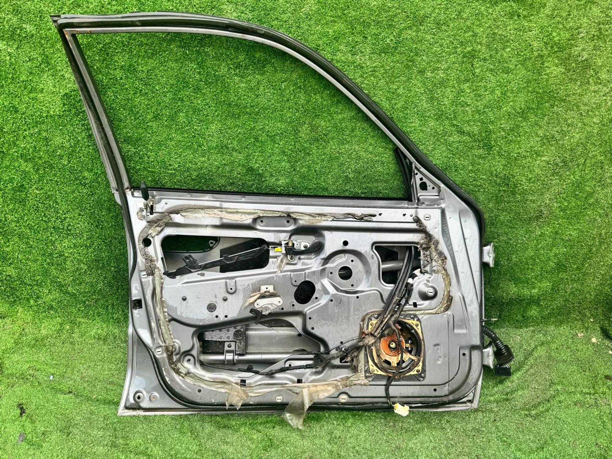 846 дверь на MITSUBISHI CARISMA DA2A, 10500 рублей, Невинномысск