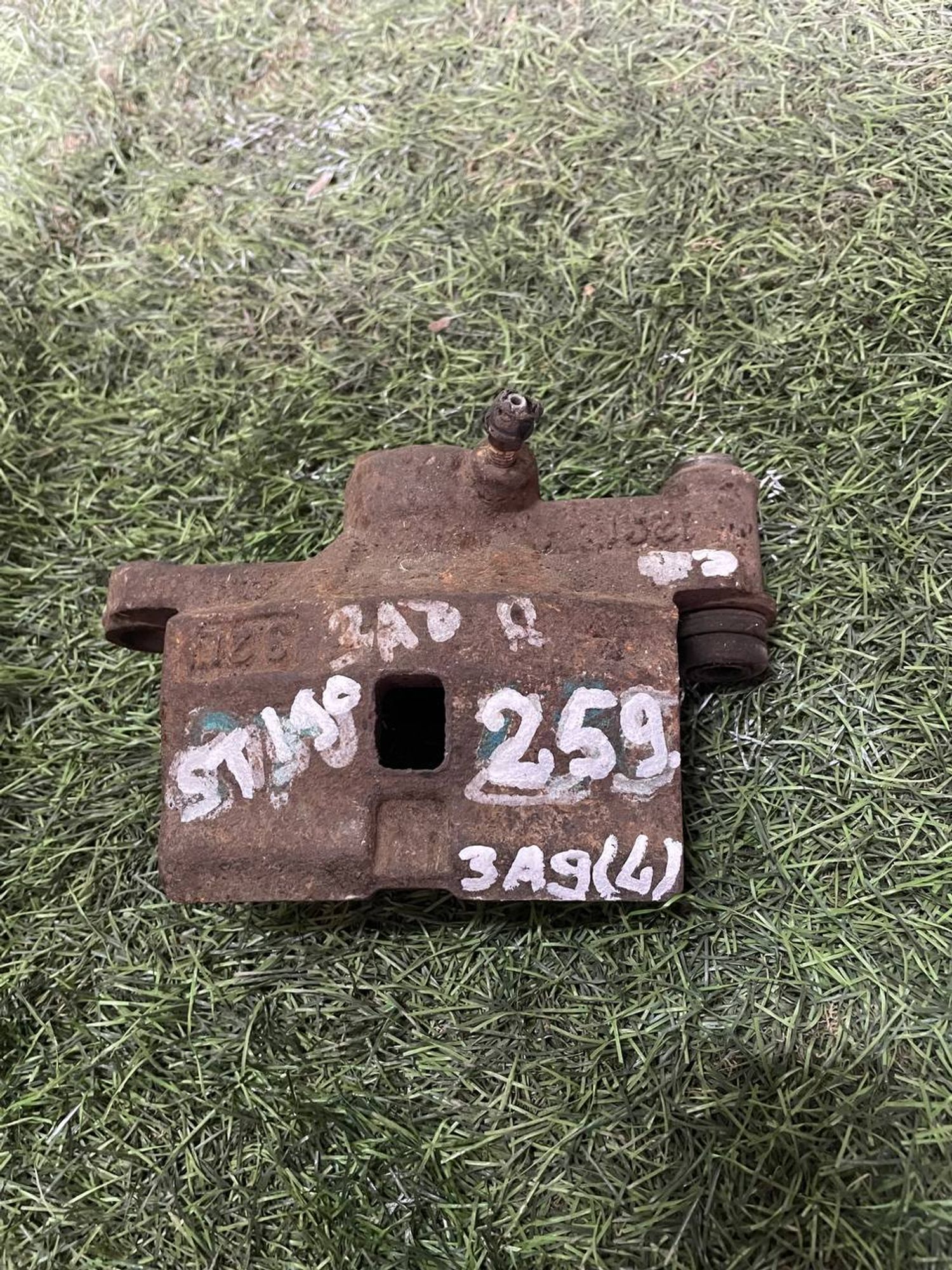 259 Суппорт тормозной задний левый Toyota ST190, 3000 рублей, Невинномысск