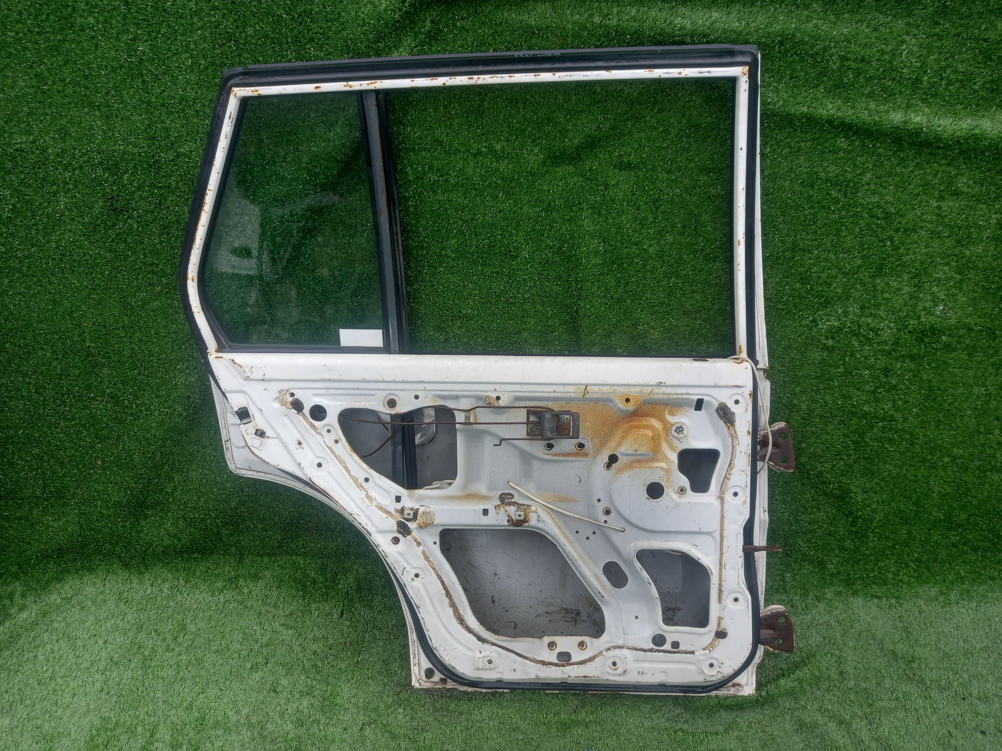 1179 дверь на NISSAN SUNNY B13, 4500 рублей, Невинномысск