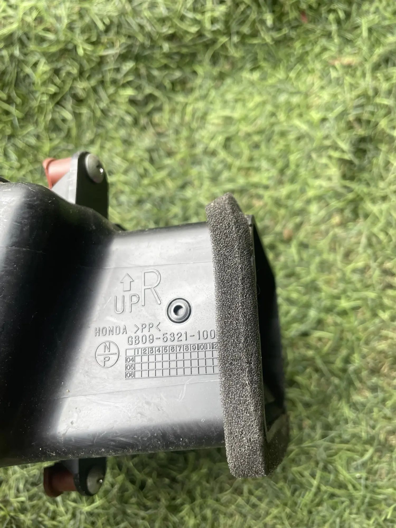 https://ycs.partsauto.market/partsauto-images/thmbs/userImages/772e461030aea93f4dbb6447c0f924d3/part/99c2739f-25d3-4c26-8cf1-91580cee94c4_1779096569199.jpg