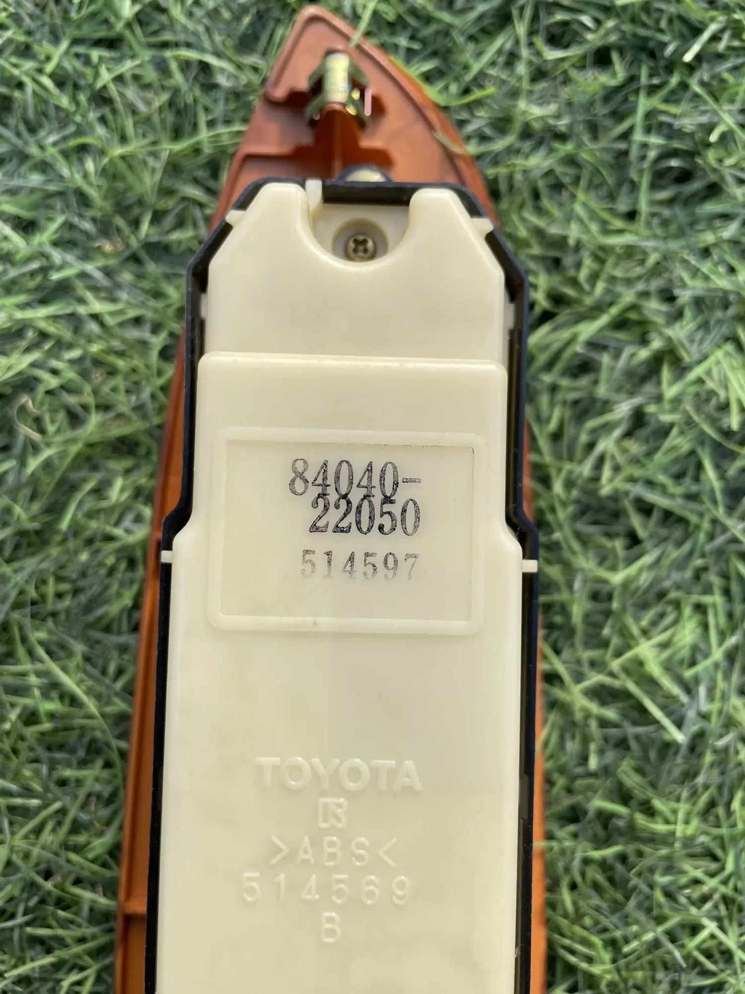 633 Блок управления стеклоподъемником передний правый Toyota Mark II JZX110 1JZ-FSE 2002, 5000 рублей, Невинномысск