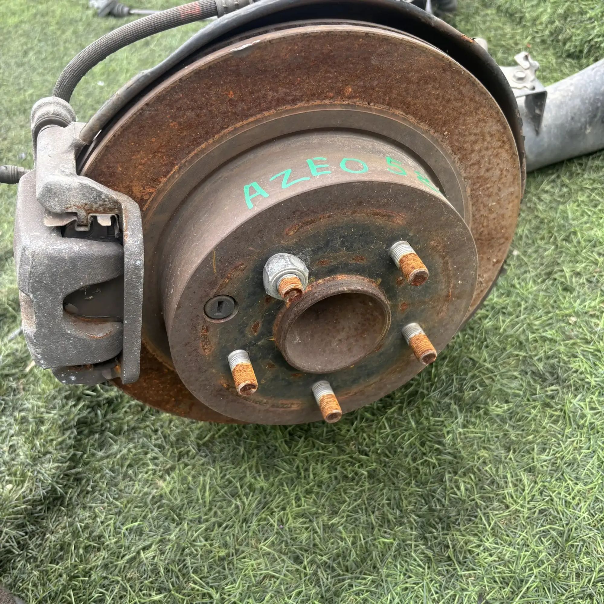 https://ycs.partsauto.market/partsauto-images/thmbs/userImages/772e461030aea93f4dbb6447c0f924d3/part/9a6950d5-3ced-4dcd-bfa5-fb9d7bfd39b1_1777026201410.jpg