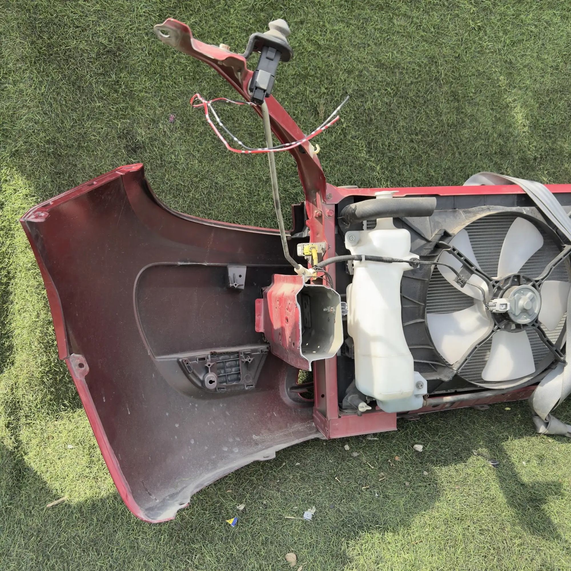 https://ycs.partsauto.market/partsauto-images/thmbs/userImages/772e461030aea93f4dbb6447c0f924d3/part/9ac8b2e3-a359-4caa-83e5-5fb0e40305df_1778159390537.jpg