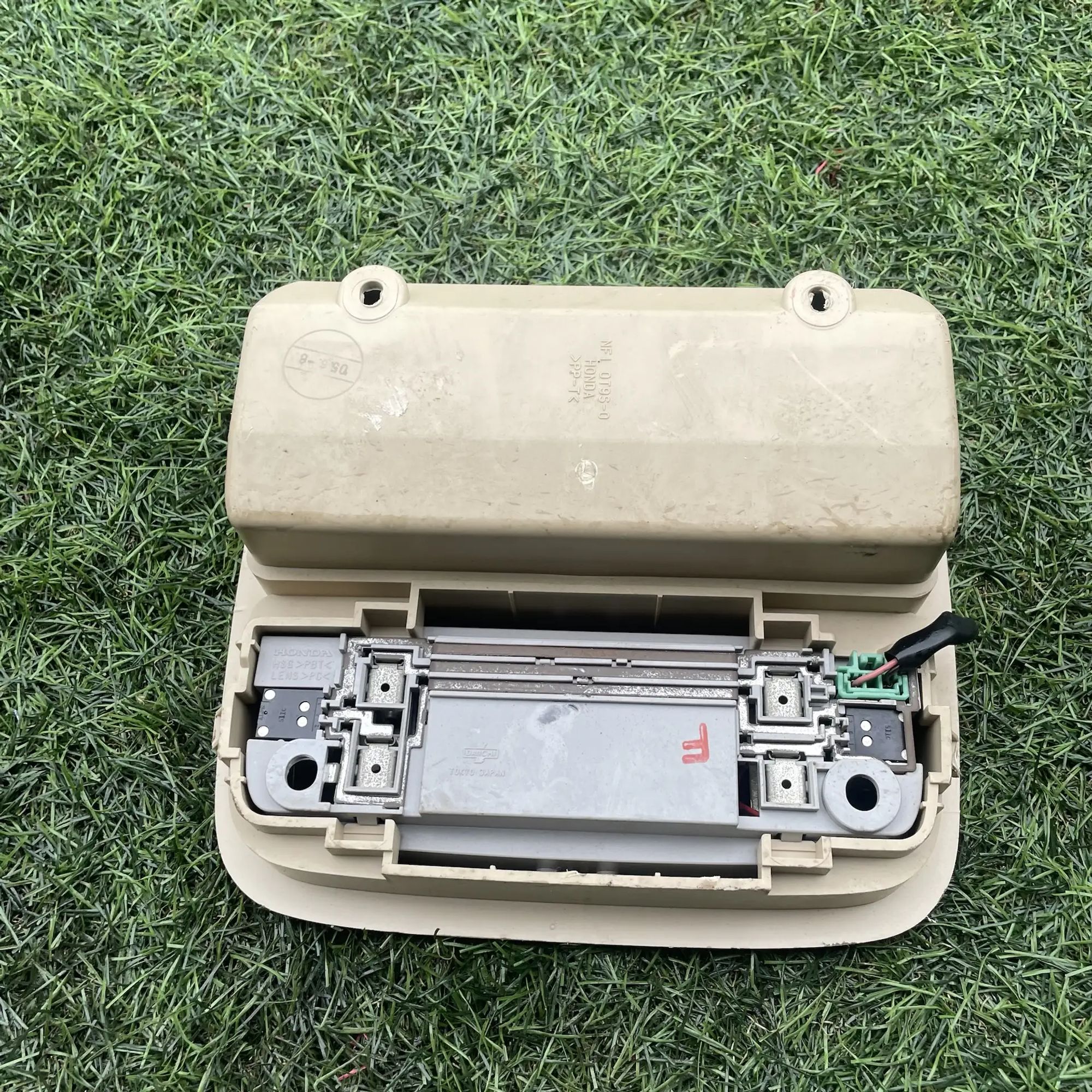 https://ycs.partsauto.market/partsauto-images/thmbs/userImages/772e461030aea93f4dbb6447c0f924d3/part/9baa9fa7-58e2-4b0f-b674-da39e70b9edd_1778938884807.jpg