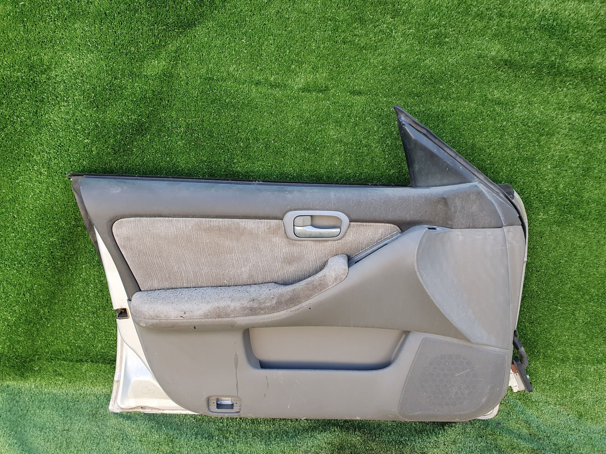 381 Дверь перед левая на NISSAN LAUREL HC35, 16500 рублей, Невинномысск