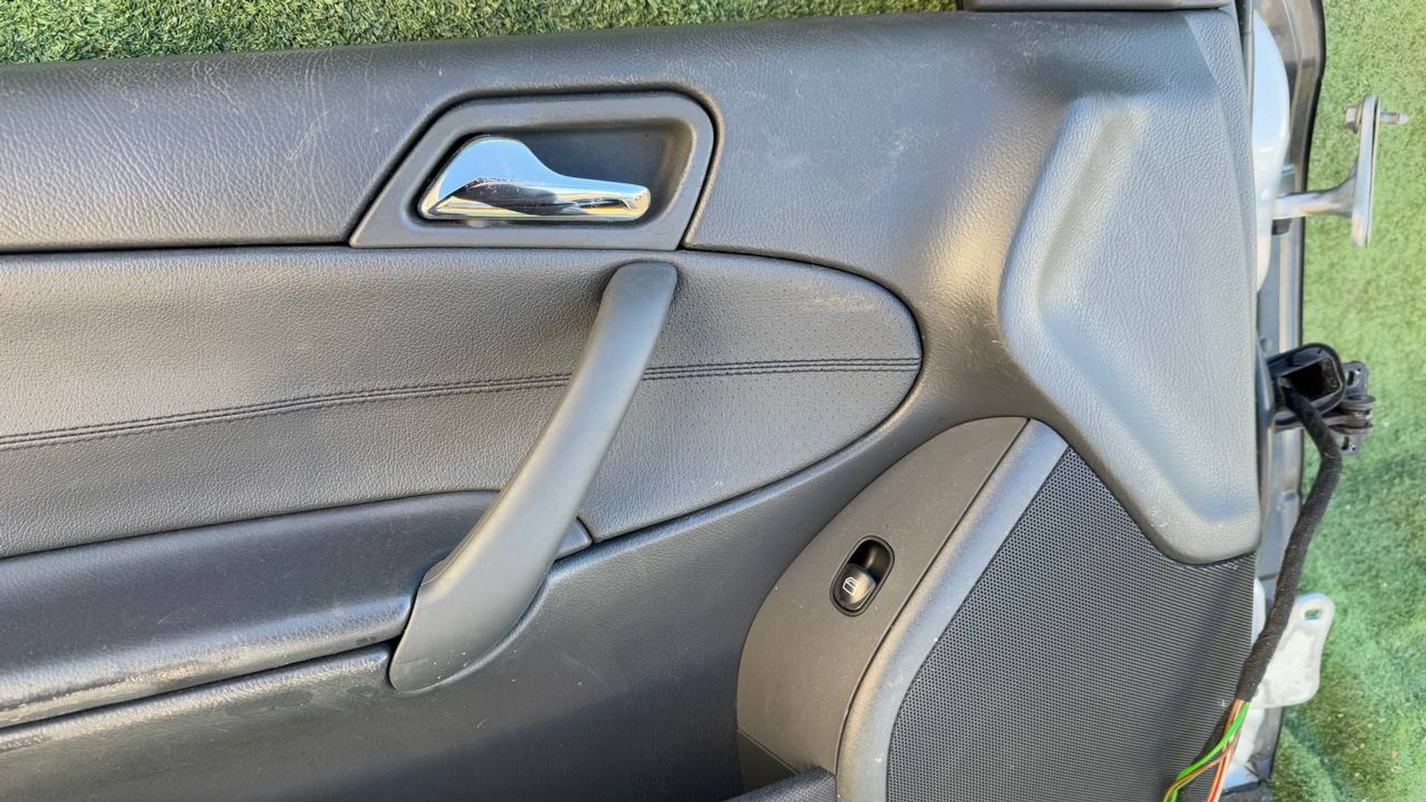 https://ycs.partsauto.market/partsauto-images/thmbs/userImages/772e461030aea93f4dbb6447c0f924d3/part/9c4e5ce0-b594-4e05-b33a-0fb804e4b652_1734685274100.jpg