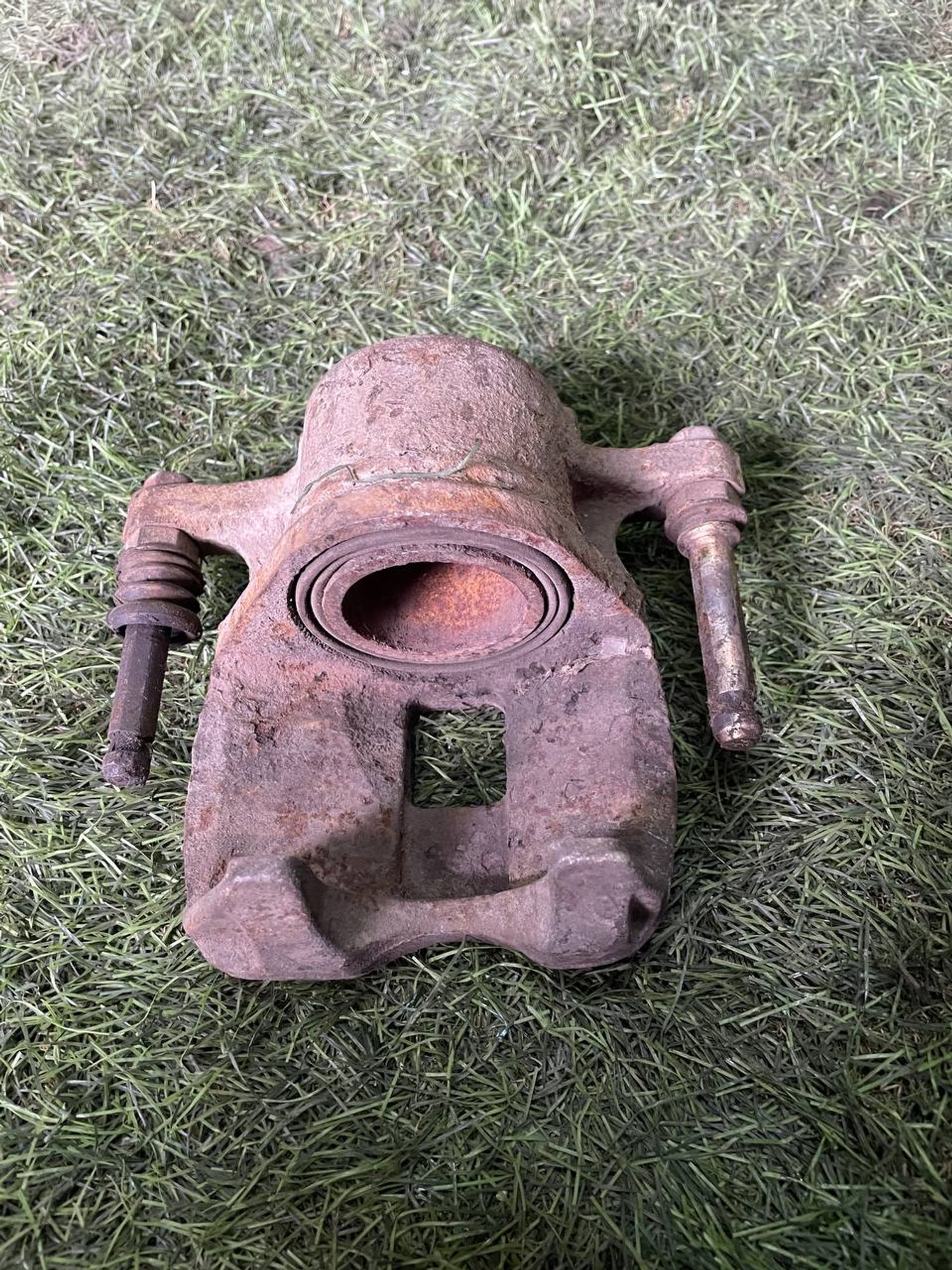 163 Суппорт тормозной передний левый TOYOTA CRESTA GX90, 3000 рублей, Невинномысск