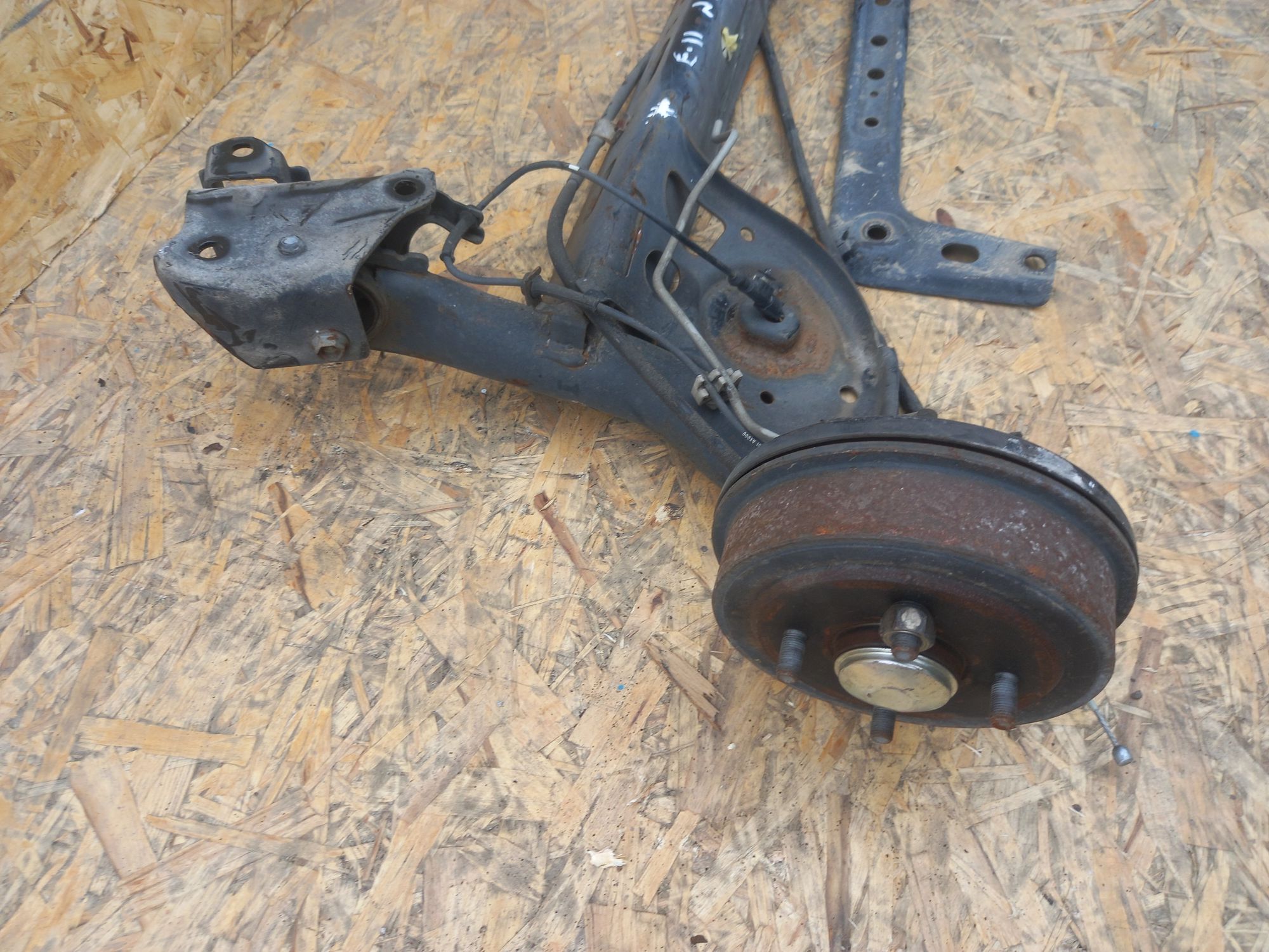 https://ycs.partsauto.market/partsauto-images/thmbs/userImages/772e461030aea93f4dbb6447c0f924d3/part/9c6eaa62-db43-4080-90f9-9b5f12d8dc81_1702727036715.jpg