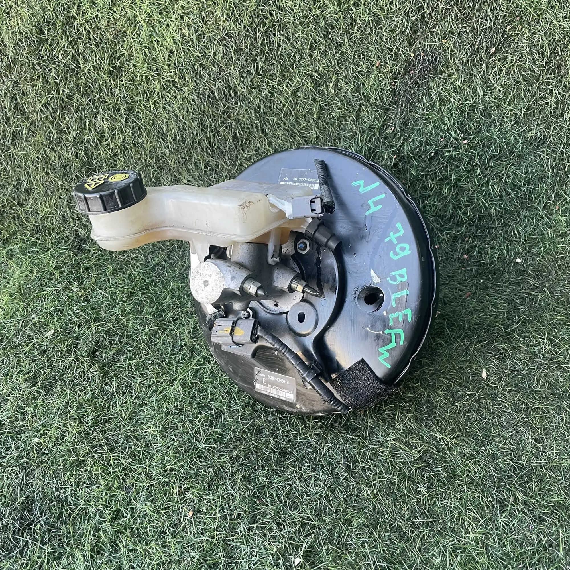 https://ycs.partsauto.market/partsauto-images/thmbs/userImages/772e461030aea93f4dbb6447c0f924d3/part/9ceb7cea-e920-4435-a490-a3766bb94330_1776844853400.jpg