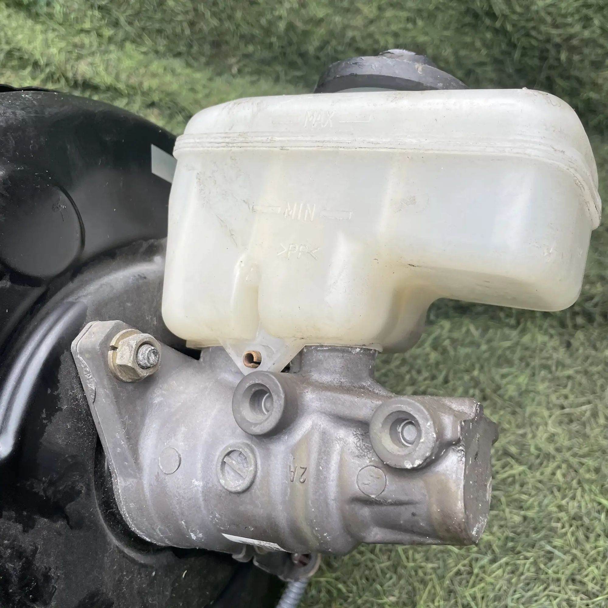 https://ycs.partsauto.market/partsauto-images/thmbs/userImages/772e461030aea93f4dbb6447c0f924d3/part/9d2bb69b-75c2-44ae-aaea-648b17705f45_1779176706018.jpg