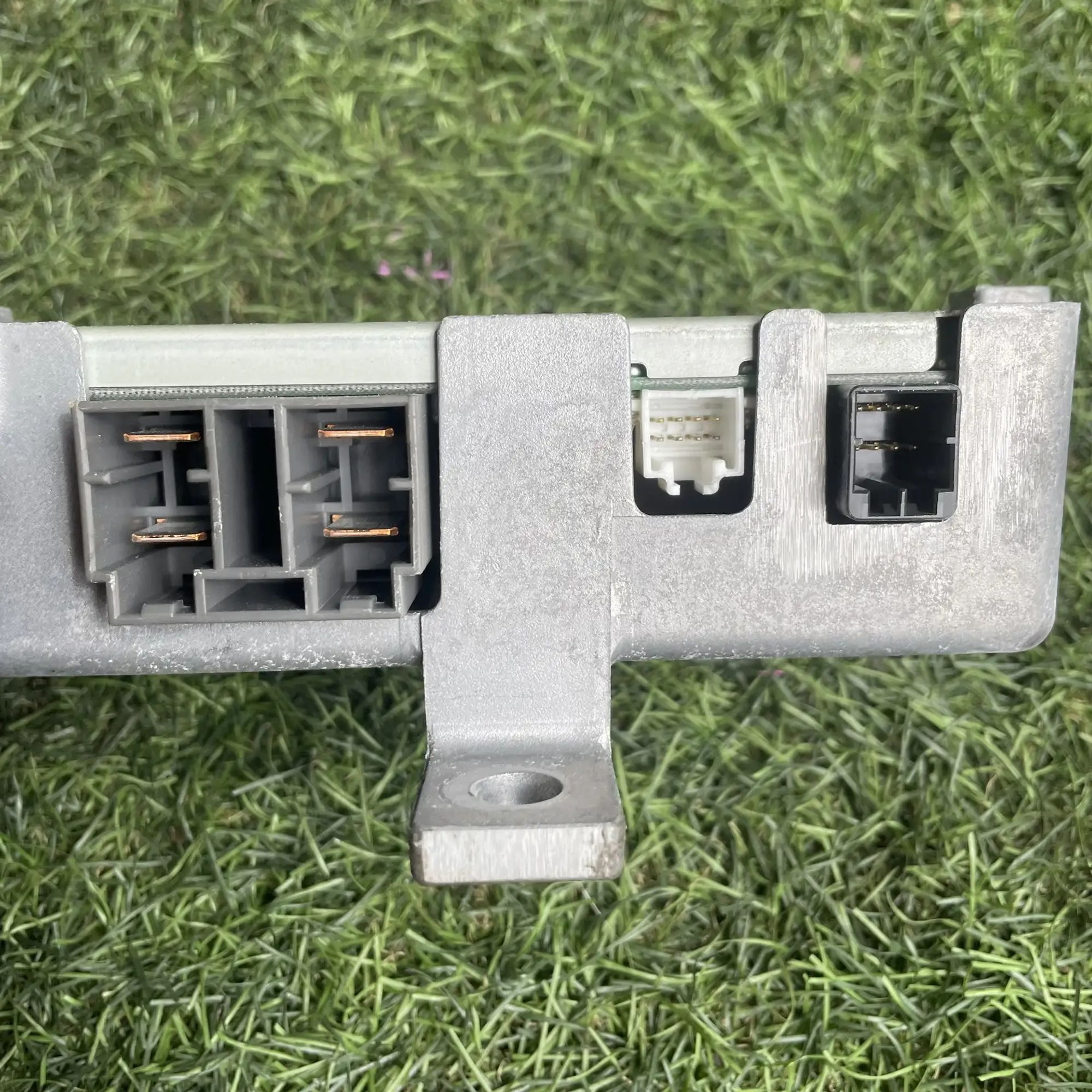 https://ycs.partsauto.market/partsauto-images/thmbs/userImages/772e461030aea93f4dbb6447c0f924d3/part/9d6650eb-2442-4619-ba6d-0a0f93313bbe_1776514635642.jpg