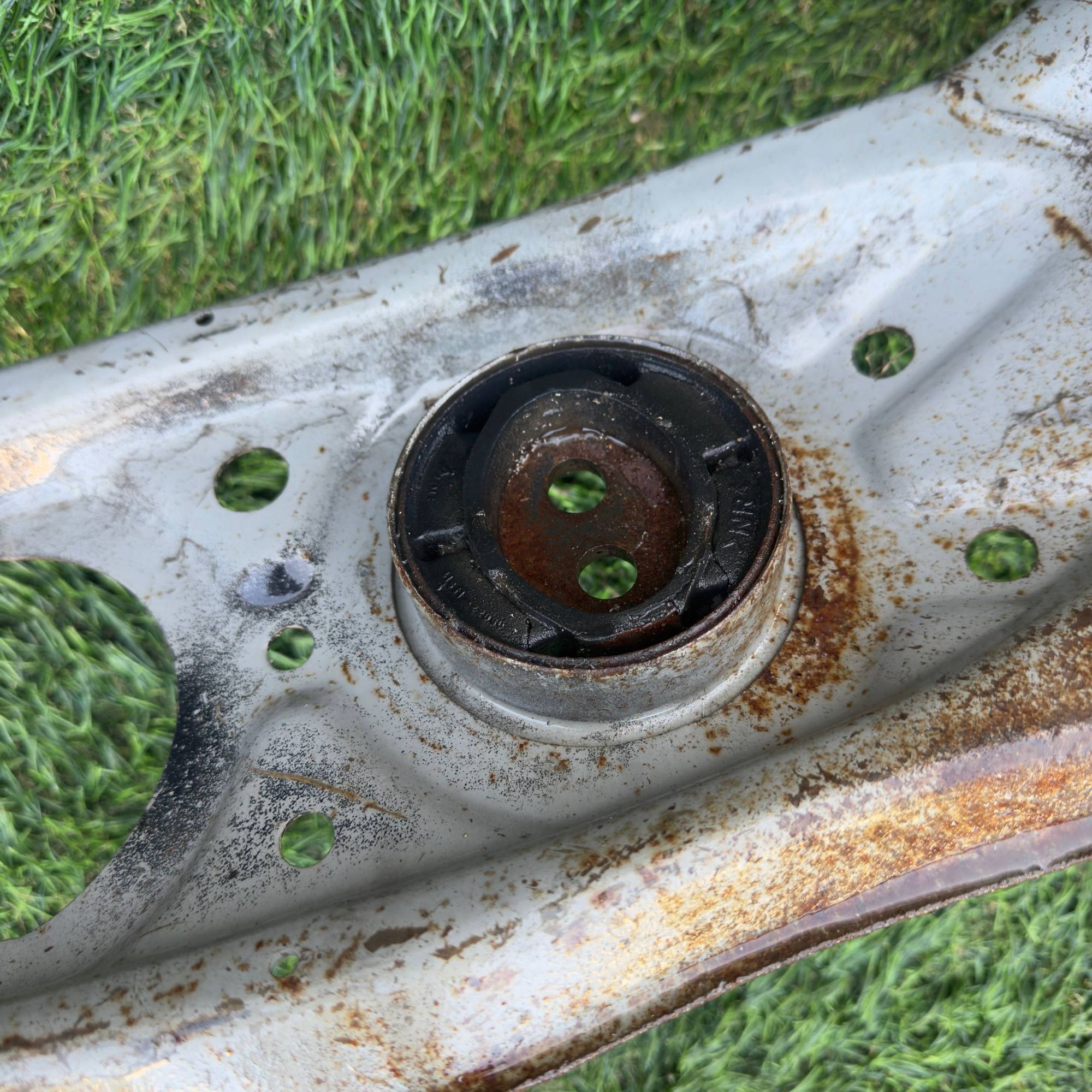 104 Подрамник задний TOYOTA MARK II GX90, 1 рублей, Невинномысск