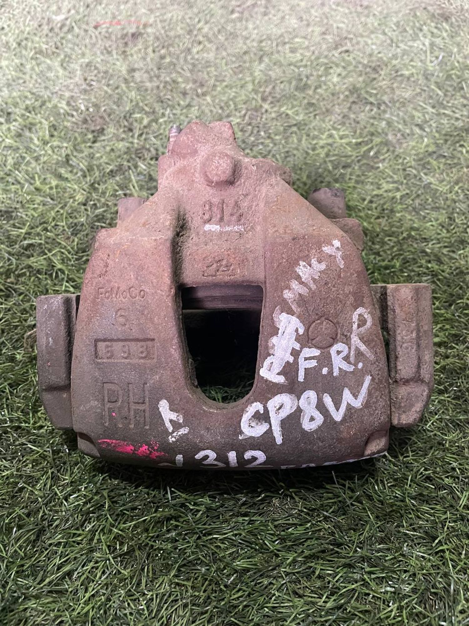 312 Суппорт тормозной передний правый MAZDA PREMACY CP8W, 3000 рублей, Невинномысск