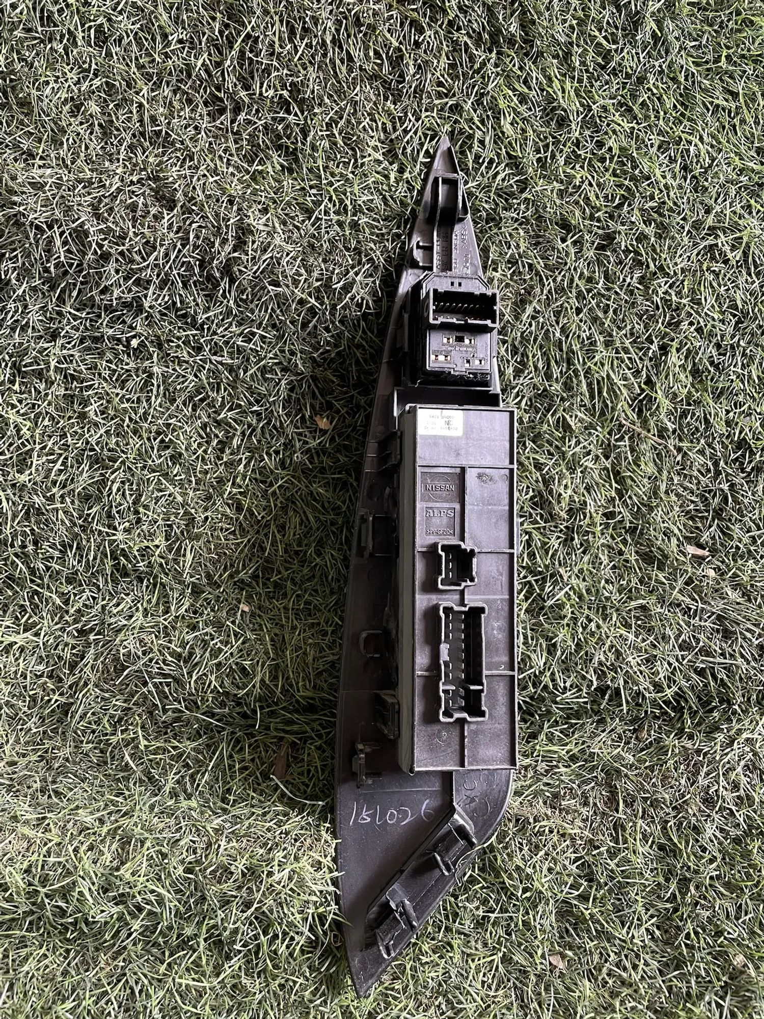 https://ycs.partsauto.market/partsauto-images/thmbs/userImages/772e461030aea93f4dbb6447c0f924d3/part/9e29f10d-41bd-42f2-9c6d-fa624362ed82_1778677717202.jpg