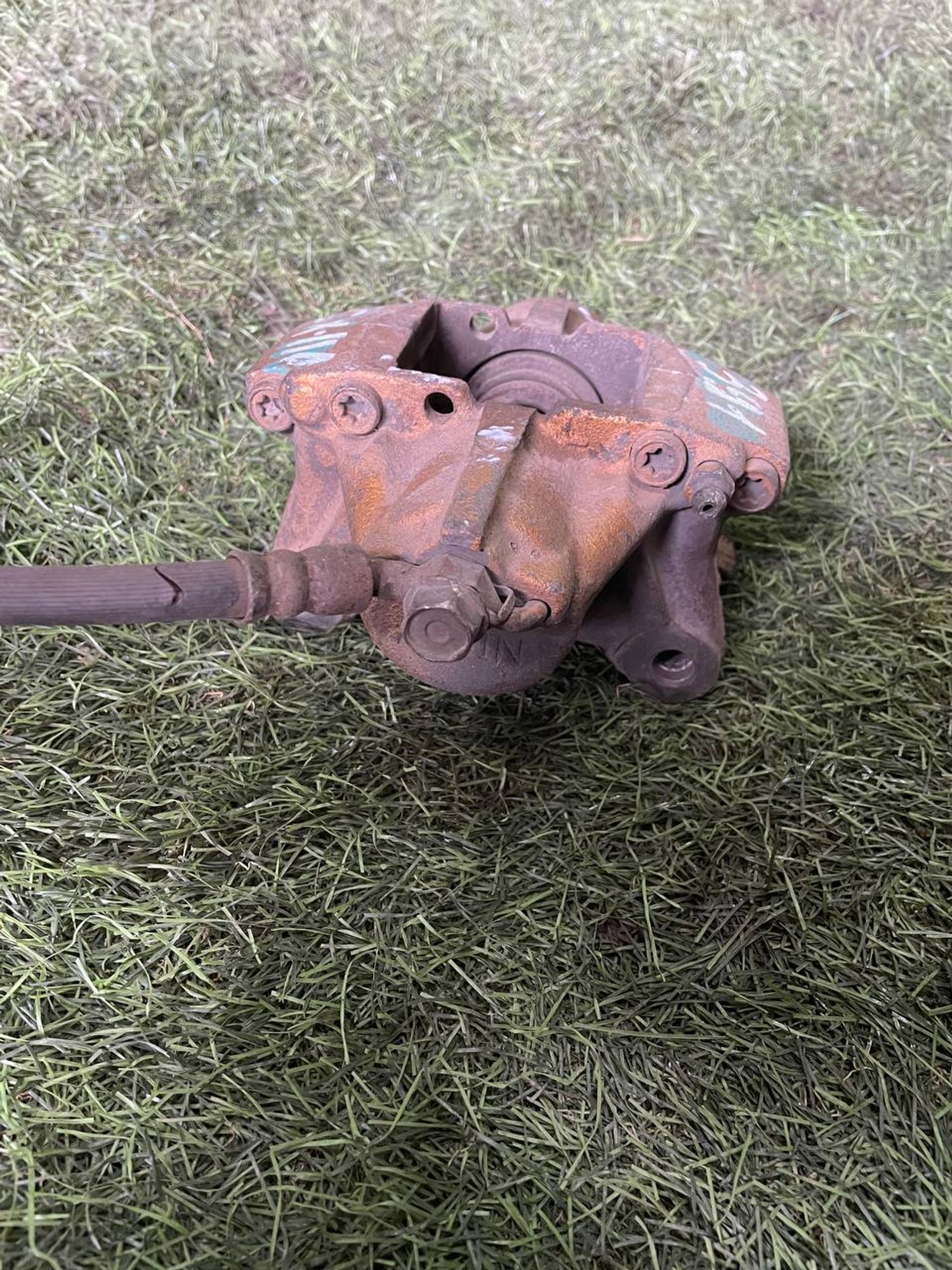 391 Суппорт тормозной передний правый TOYOTA MARK II GX110, 2500 рублей, Невинномысск