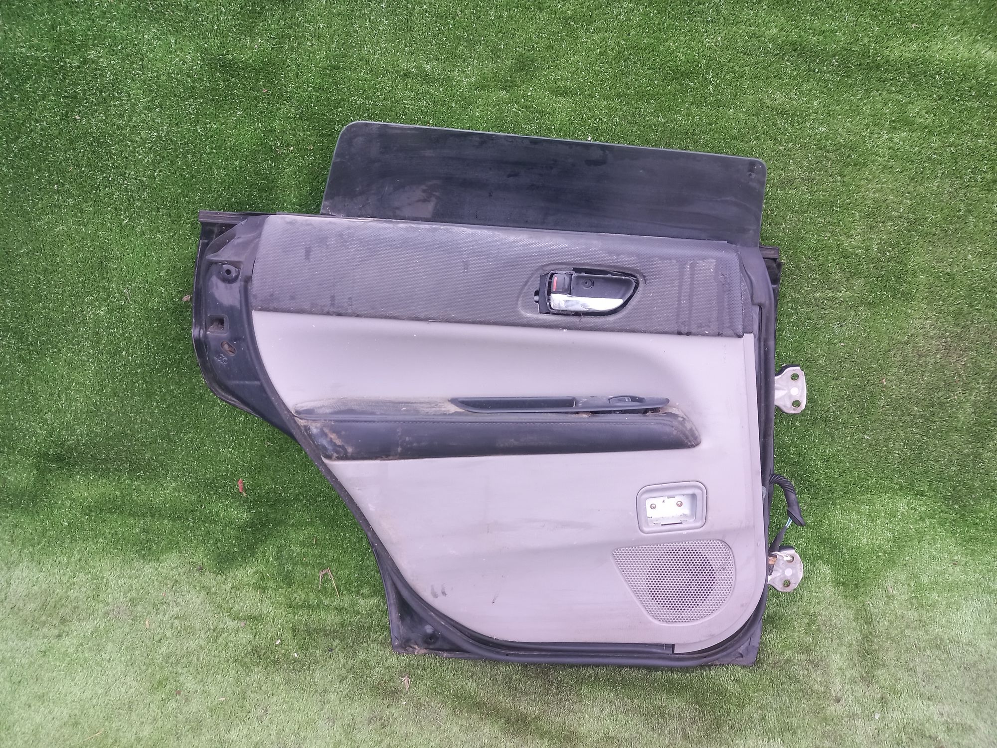 1322 дверь на SUBARU FORESTER SG5, 12000 рублей, Невинномысск